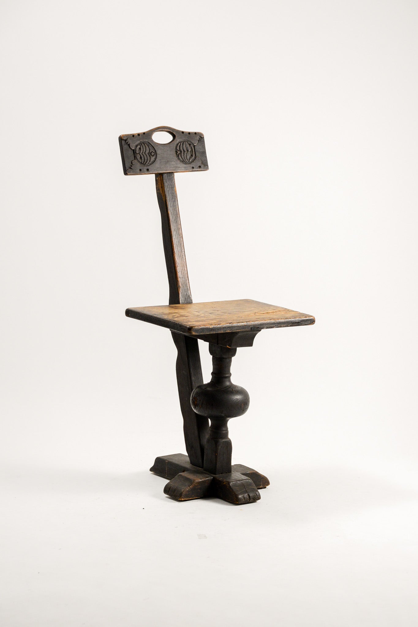 原木椅子 Wooden Primitive Spinning Chair / 木製プリミティブスピニングチェア