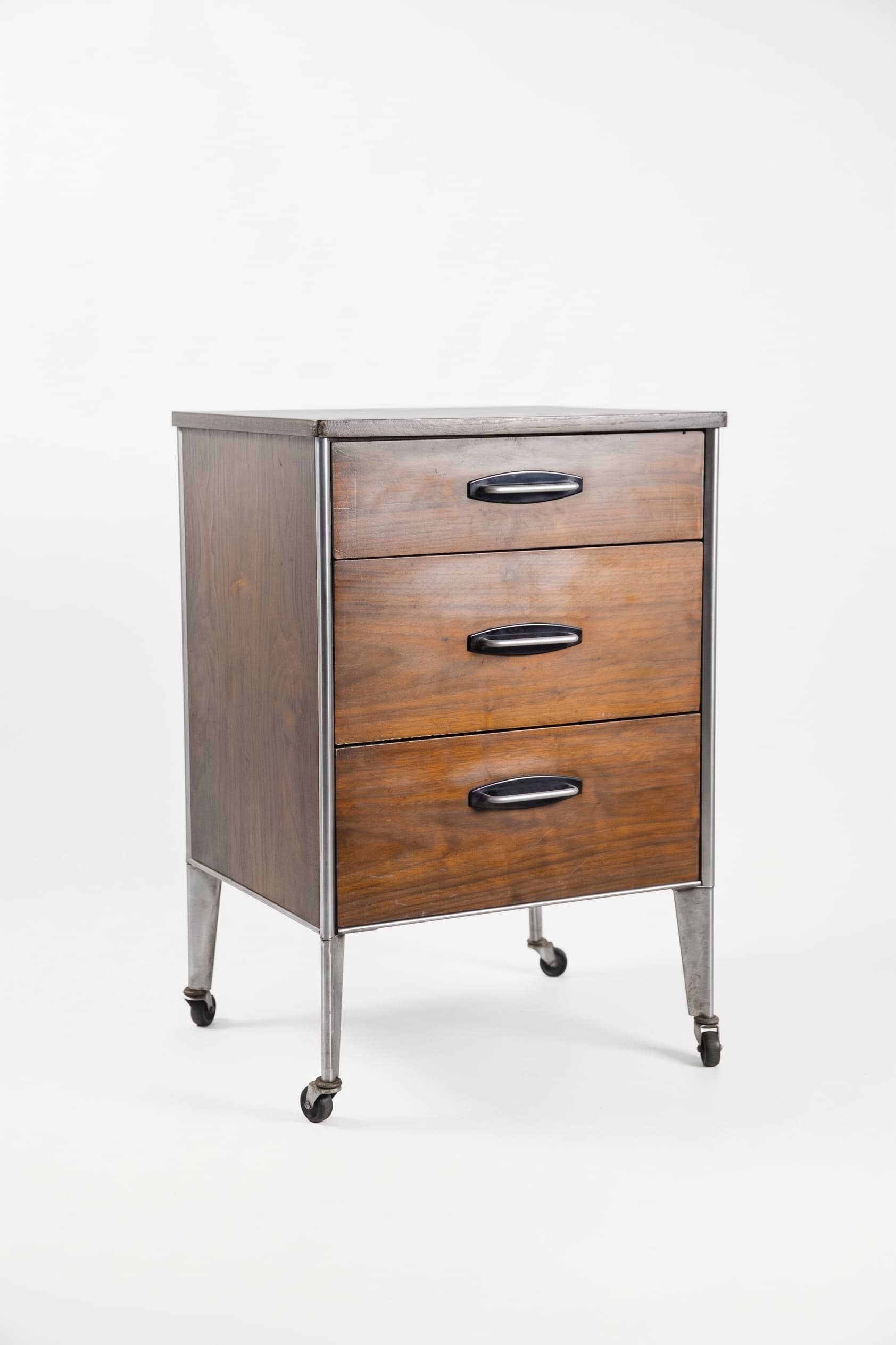 Medical Cabinet by Raymond Loewy for Hill-Rom / レイモンド・ローウィ ヒルロム社 メディカルキャビネット