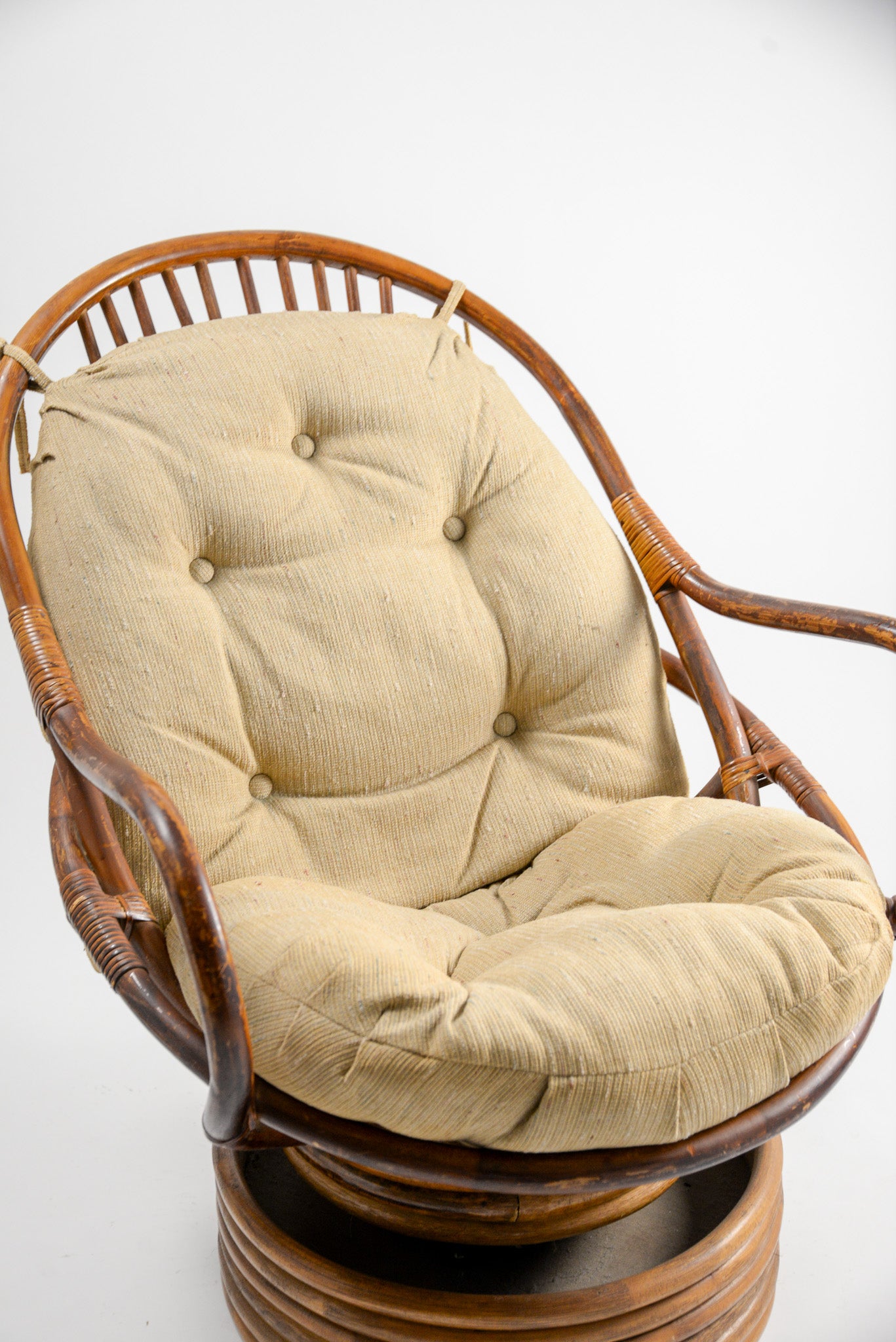 Vintage Rattan Swivel Lounge Chair / ヴィンテージ ラタン