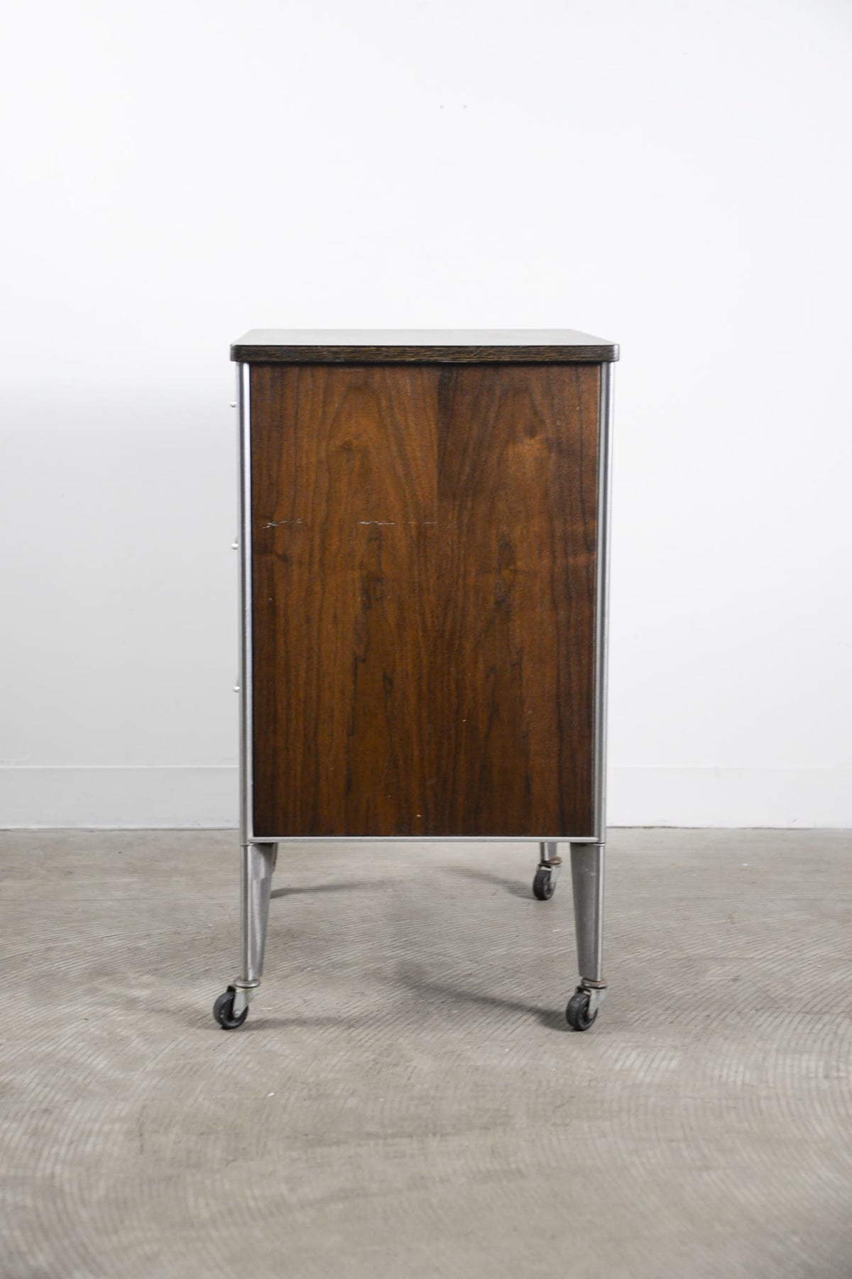 Medical Cabinet by Raymond Loewy for Hill-Rom / レイモンド・ローウィ ヒルロム社 メディカルキャビネット