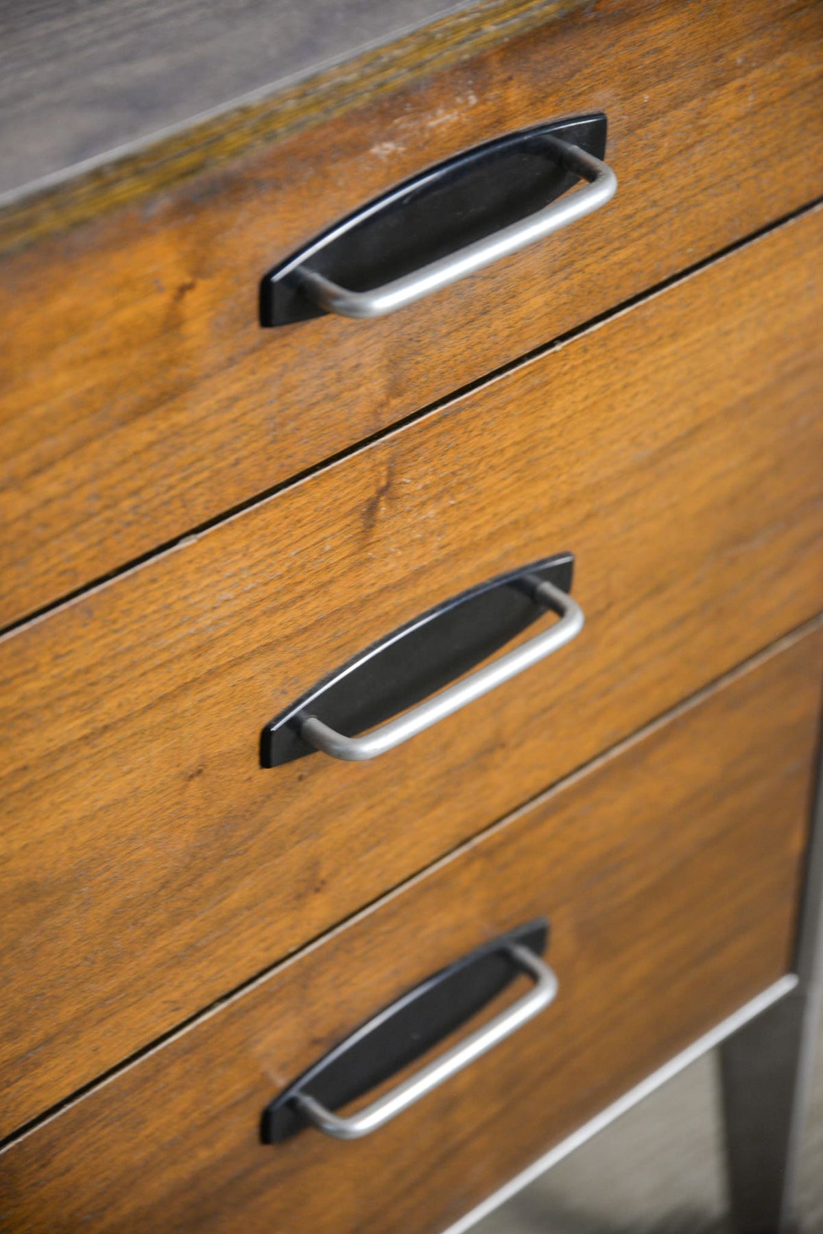 Medical Cabinet by Raymond Loewy for Hill-Rom / レイモンド・ローウィ ヒルロム社 メディカルキャビネット