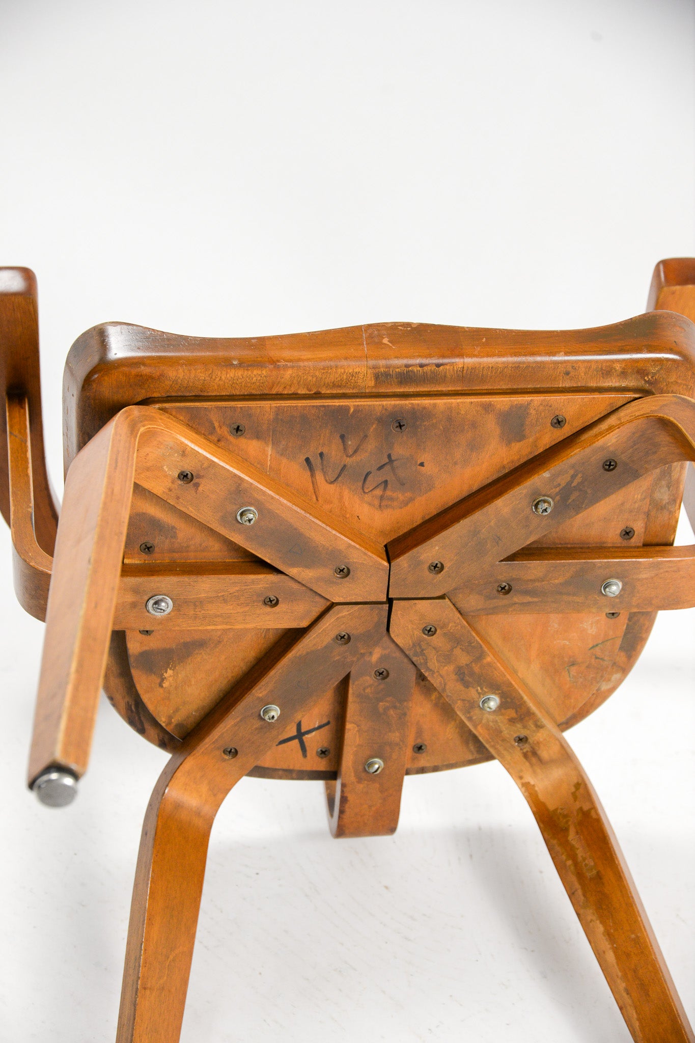Walter Gropius Thonet W199 Chair / 木製アームチェア ワルターグロピウス