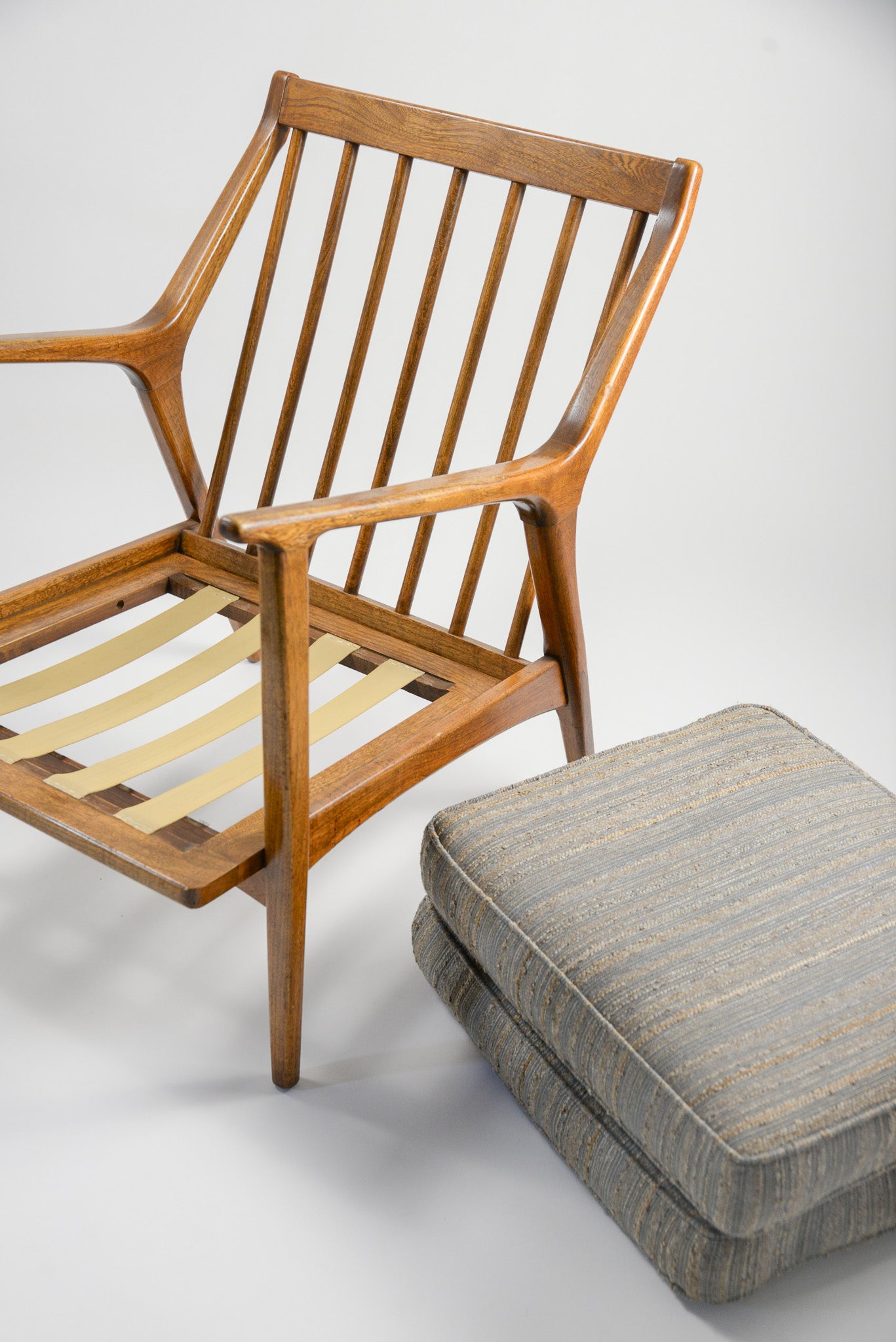 High Back Lounge Chair / ハイバック ラウンジチェア