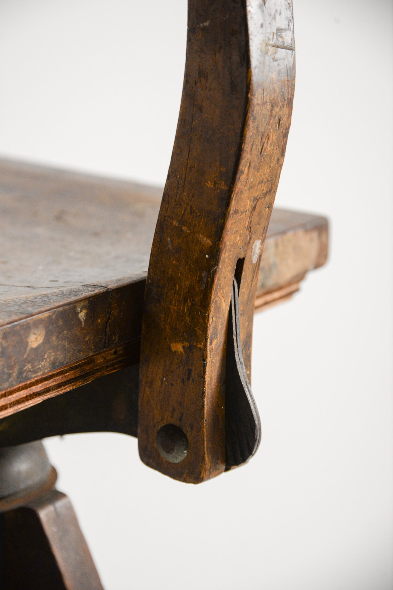 Drafting Chair / 木製ドラフティングチェア