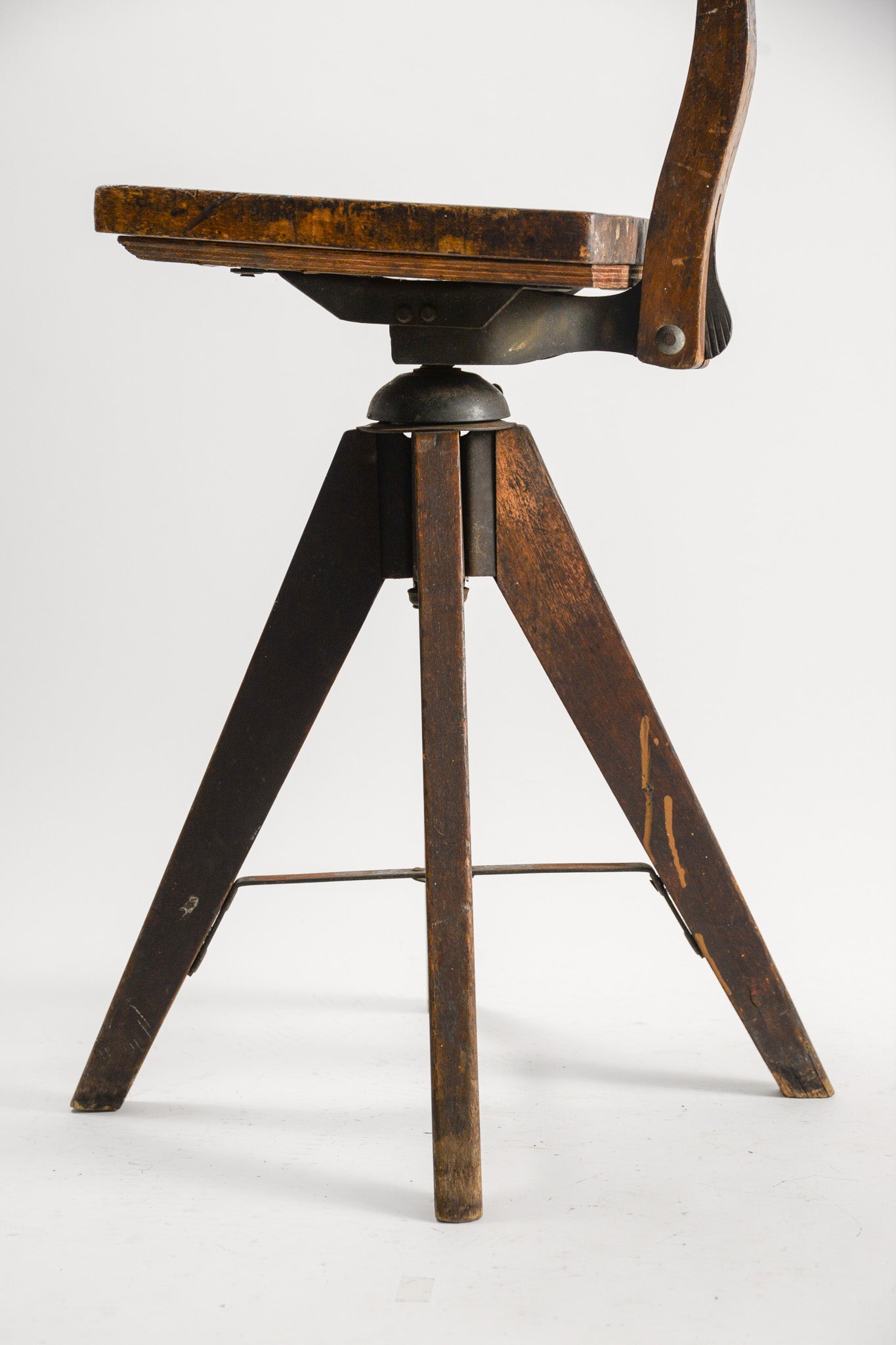 Drafting Chair / 木製ドラフティングチェア