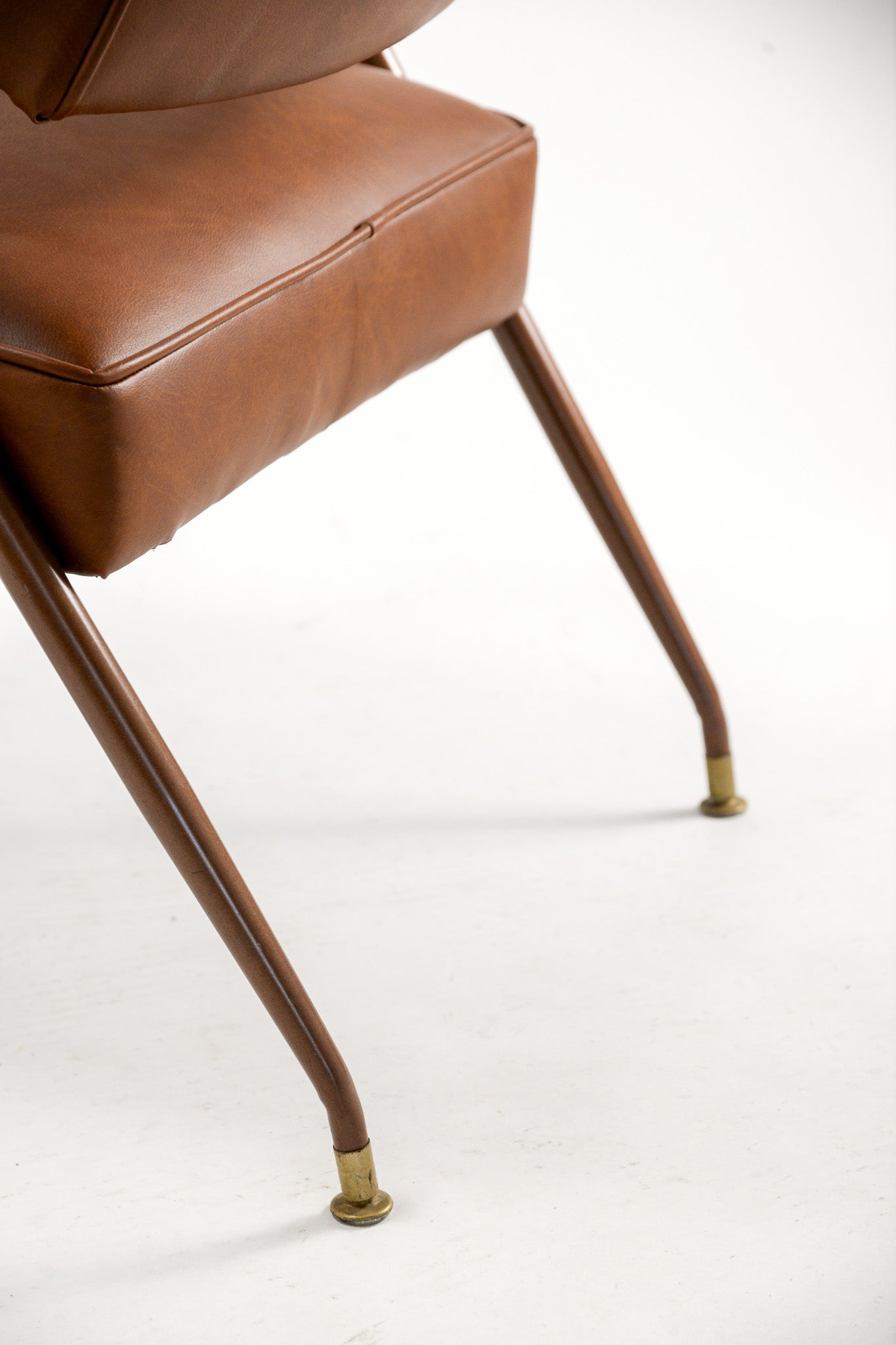 Brown Leather & Wood Armchair / 茶レザー×木製アームチェア – STORE