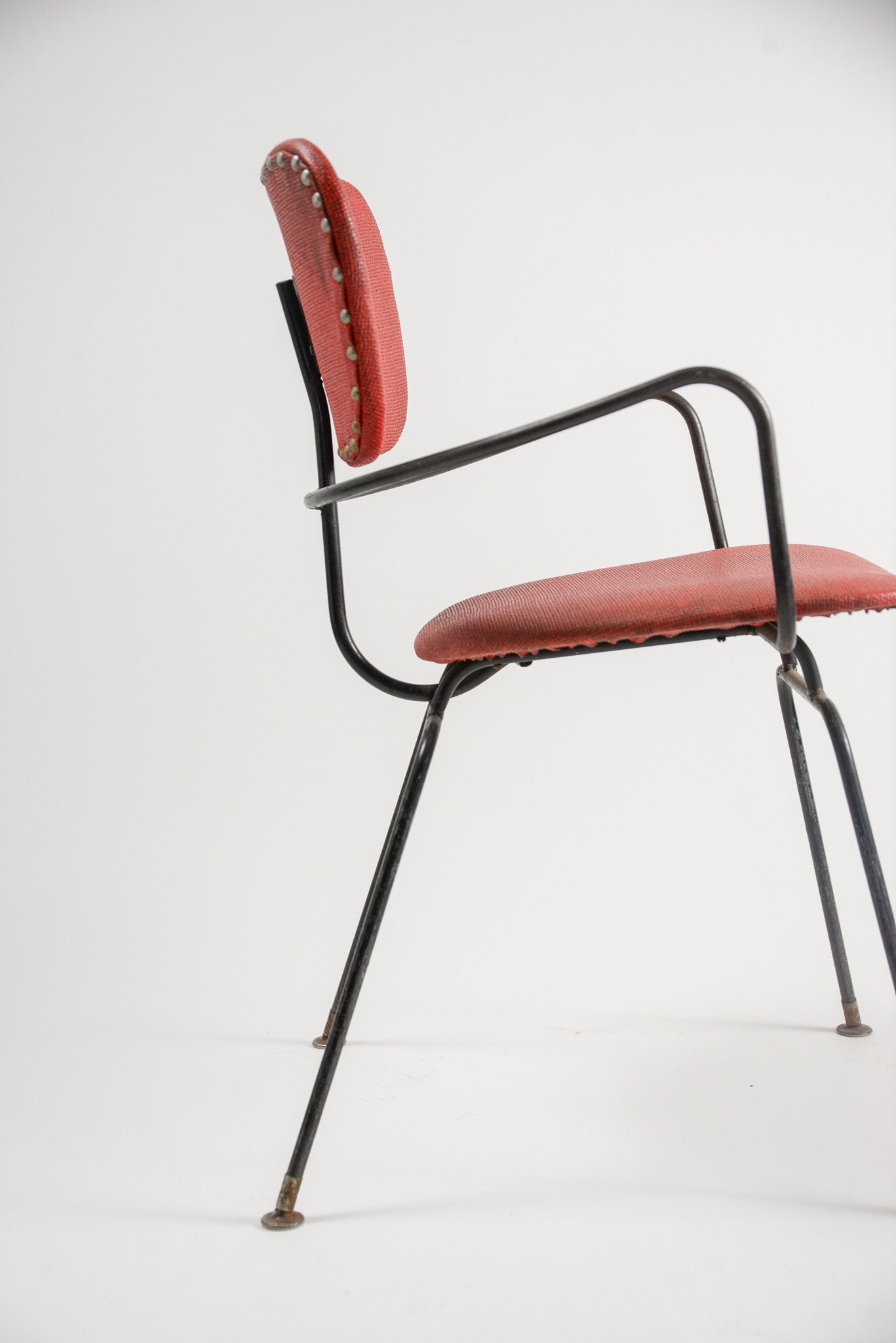 Red Fabric Arm Chair / ファブリック アームチェア