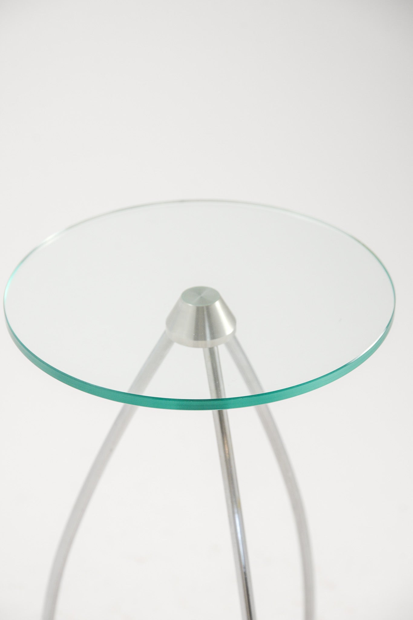 Glass Top 3-Legged Side Table / ガラス天板3本脚サイドテーブル