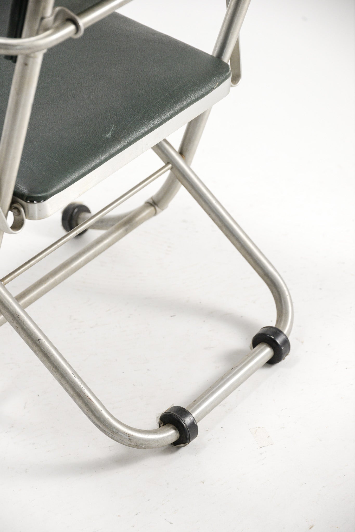 Green Fabric Folding Chair / 緑ファブリック 折りたたみイス