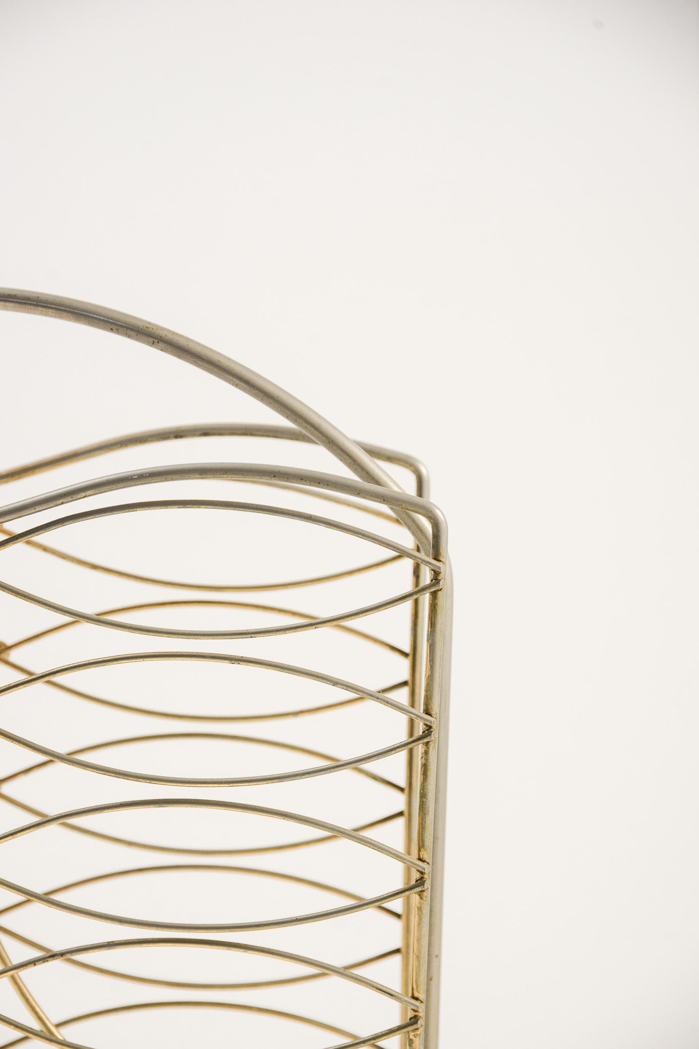 Perforated Metal Magazine Rack / メタル マガジンラック – STORE IN
