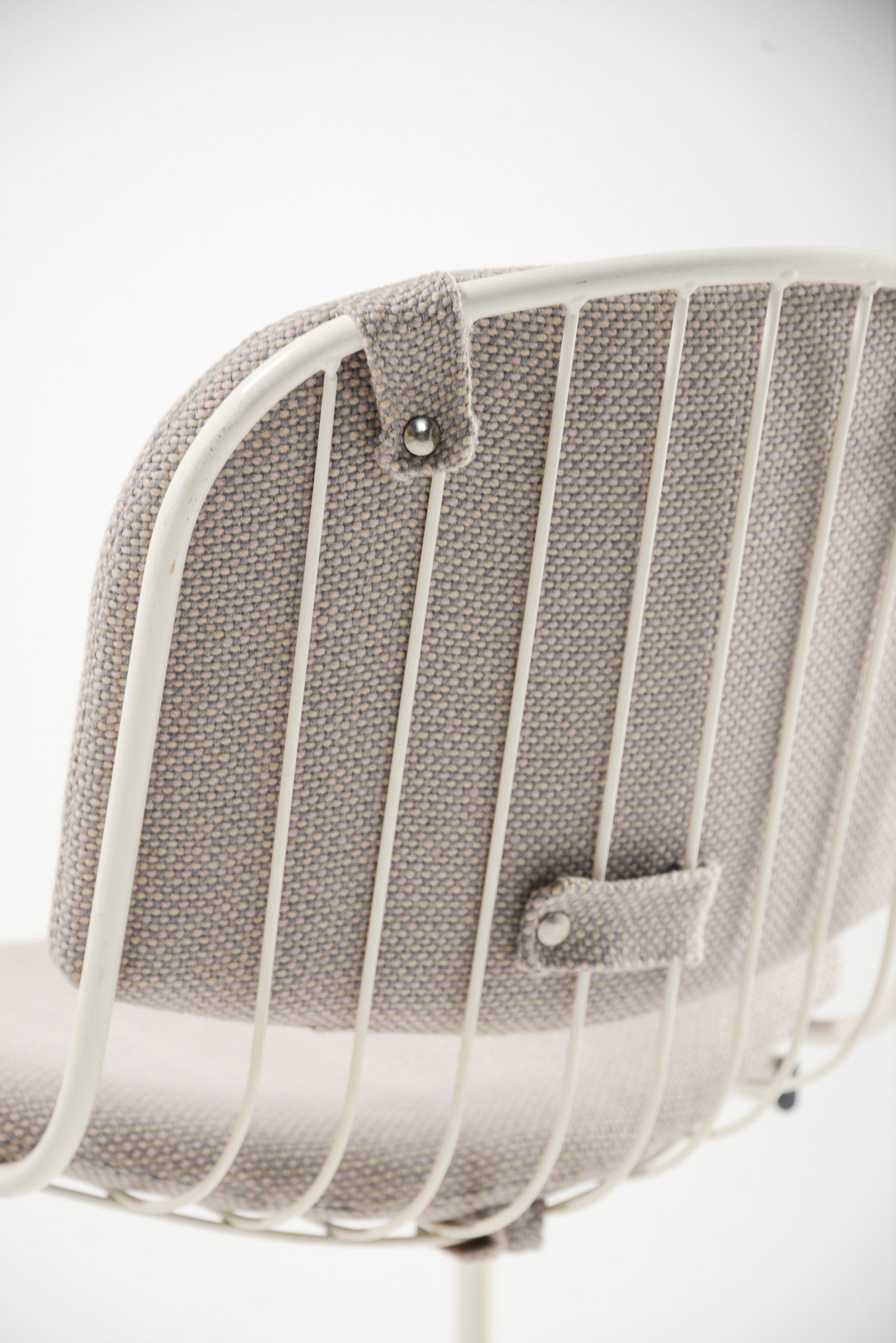 White Wire Cantilever Chair / ホワイトワイヤー カンチレバーチェア