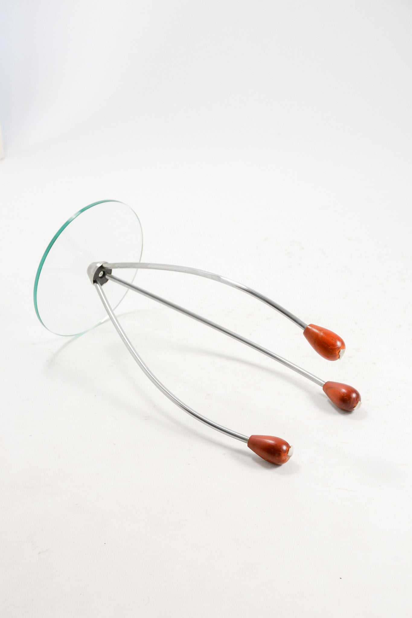 Glass Top 3-Legged Side Table / ガラス天板3本脚サイドテーブル