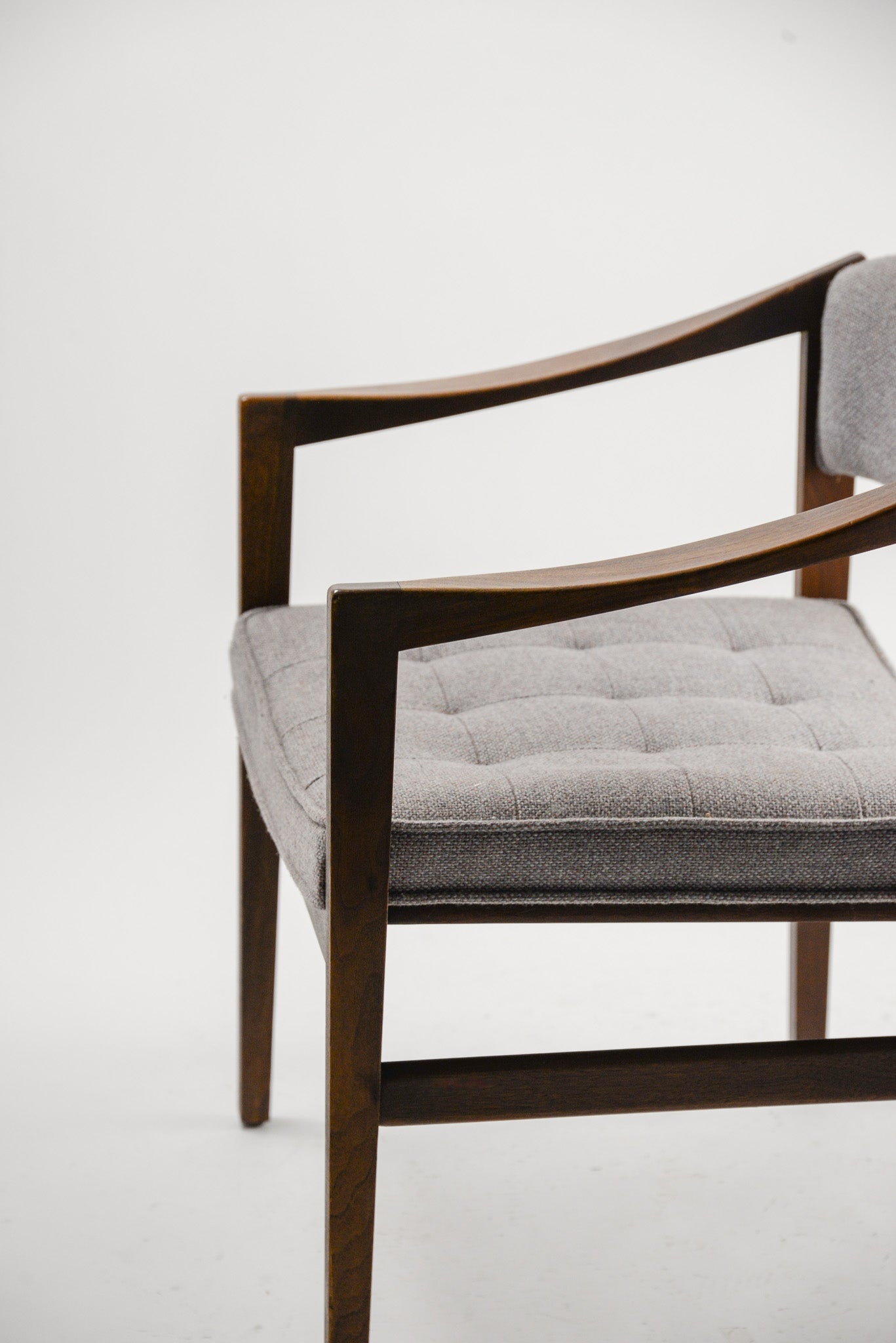 Gray Fabric Armchair / グレー生地 アームチェア