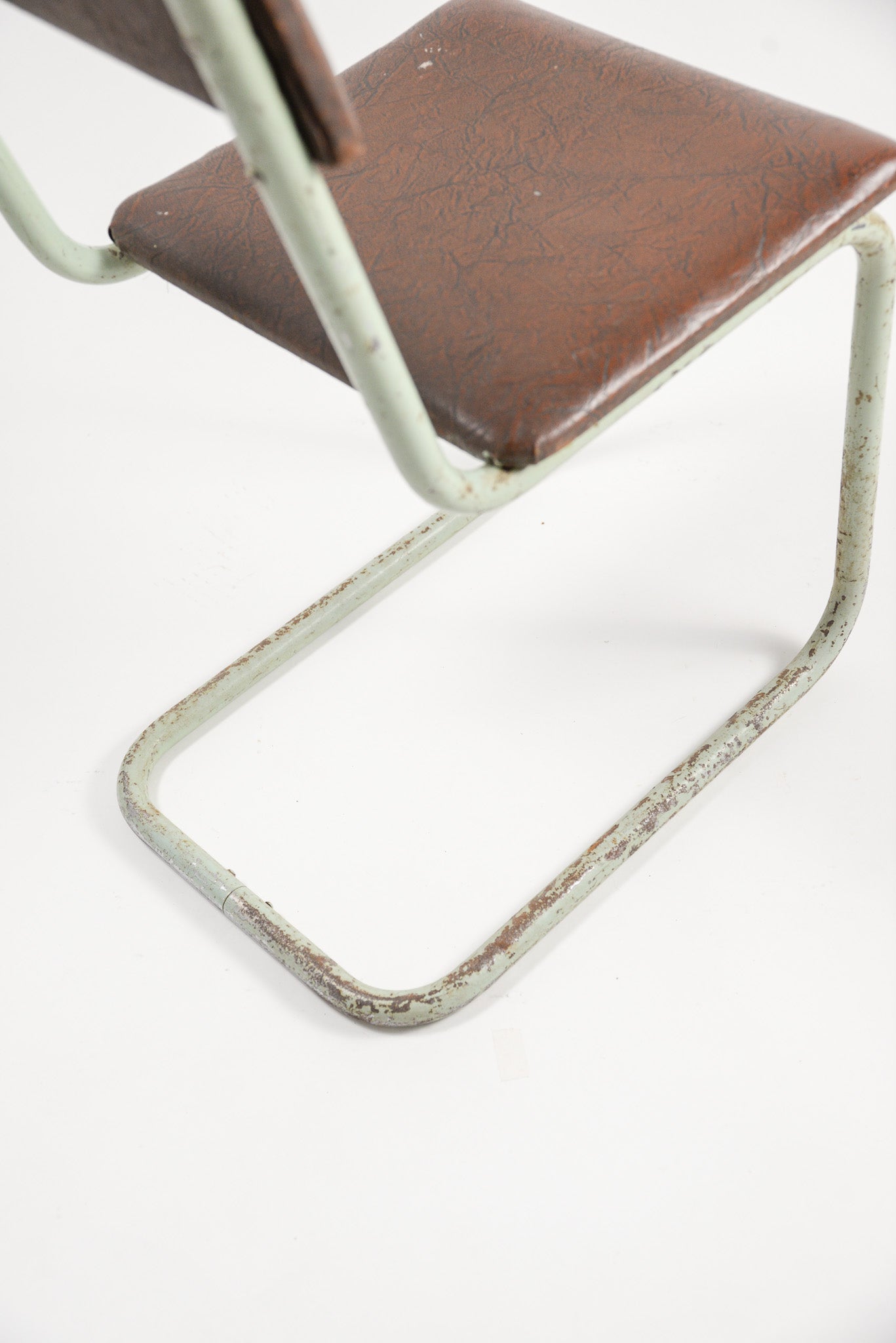 Vintage Industrial Cantilever Chair / ヴィンテージ インダストリアルカンチレバー チェア