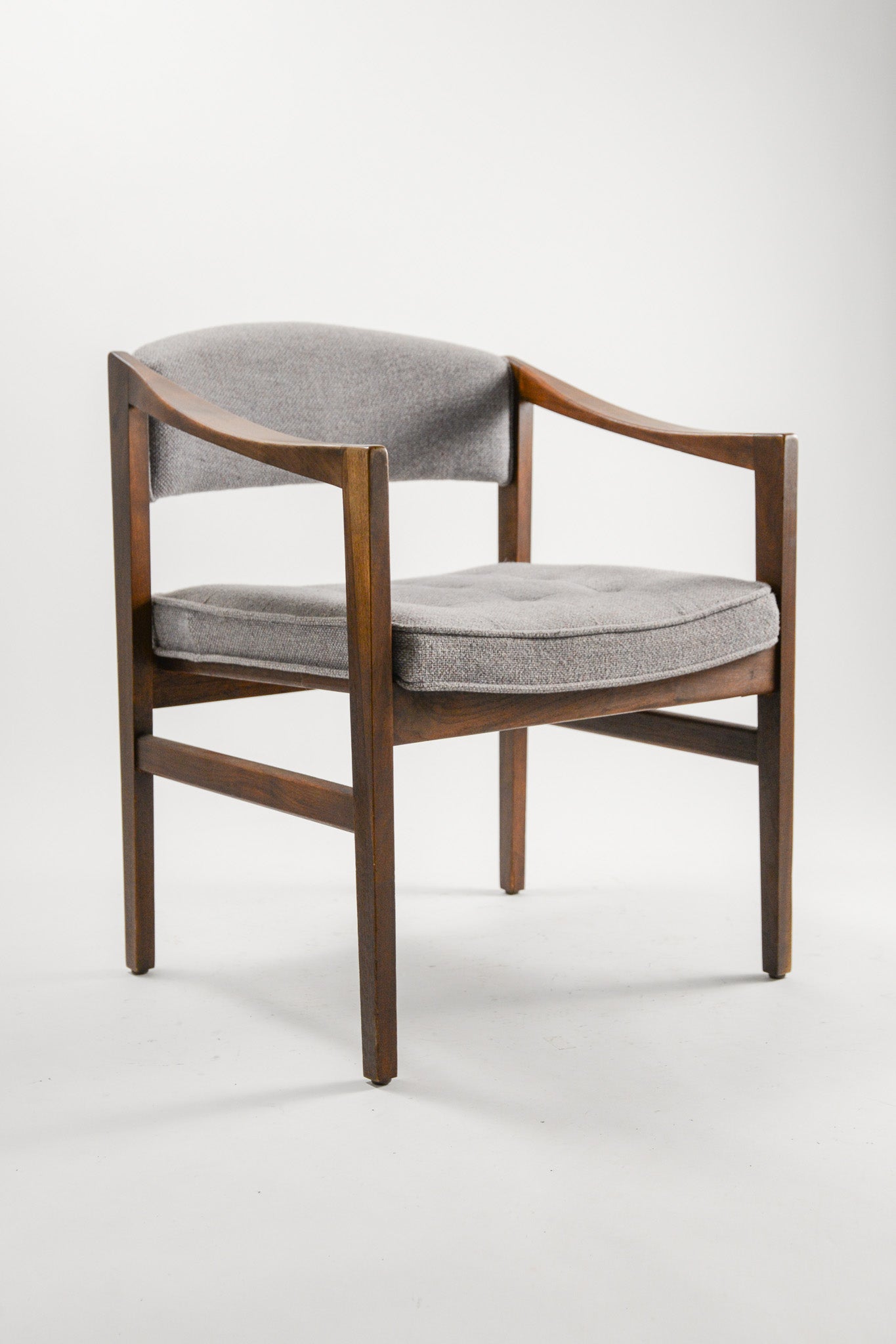 Gray Fabric Armchair / グレー生地 アームチェア