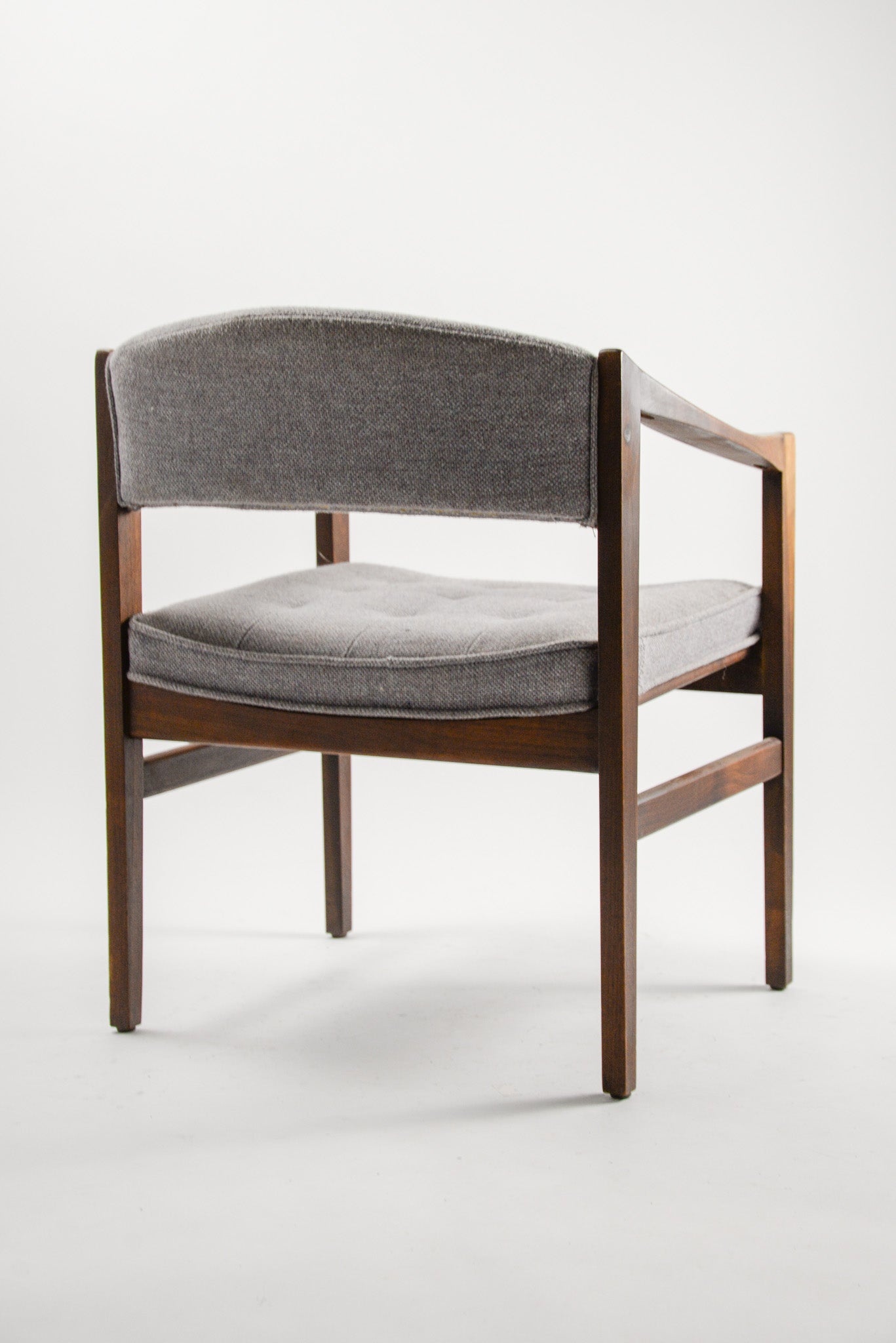Gray Fabric Armchair / グレー生地 アームチェア