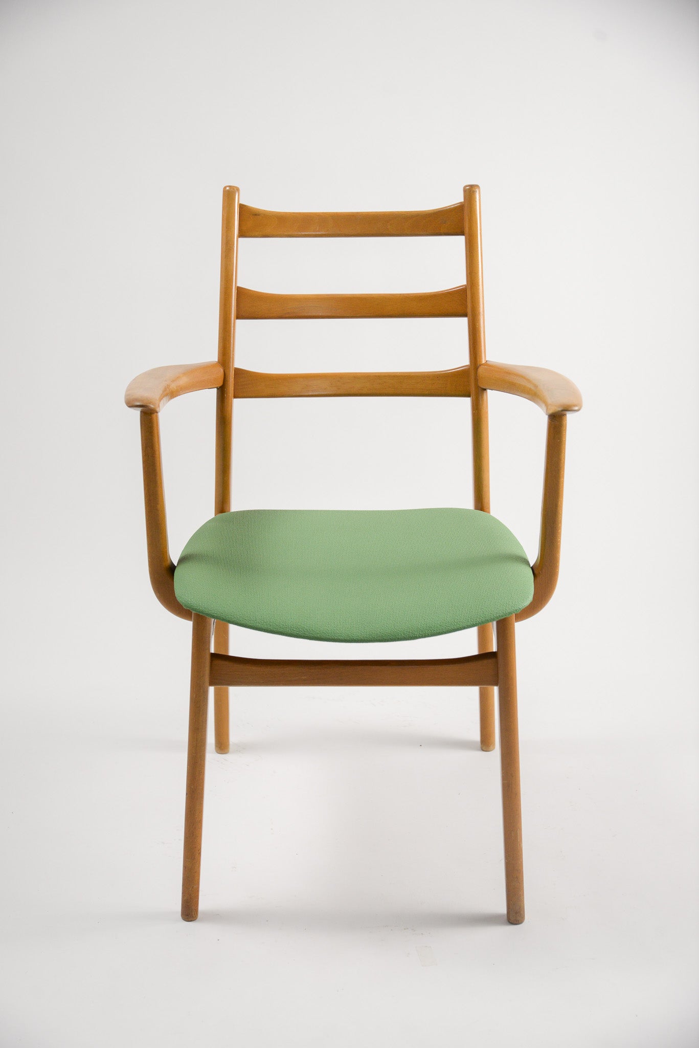Casala Armchair / カサラ アームチェア