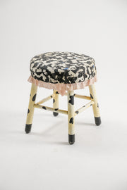 Cow Motif Wooden Stool / ウシ型 ウッドスツール