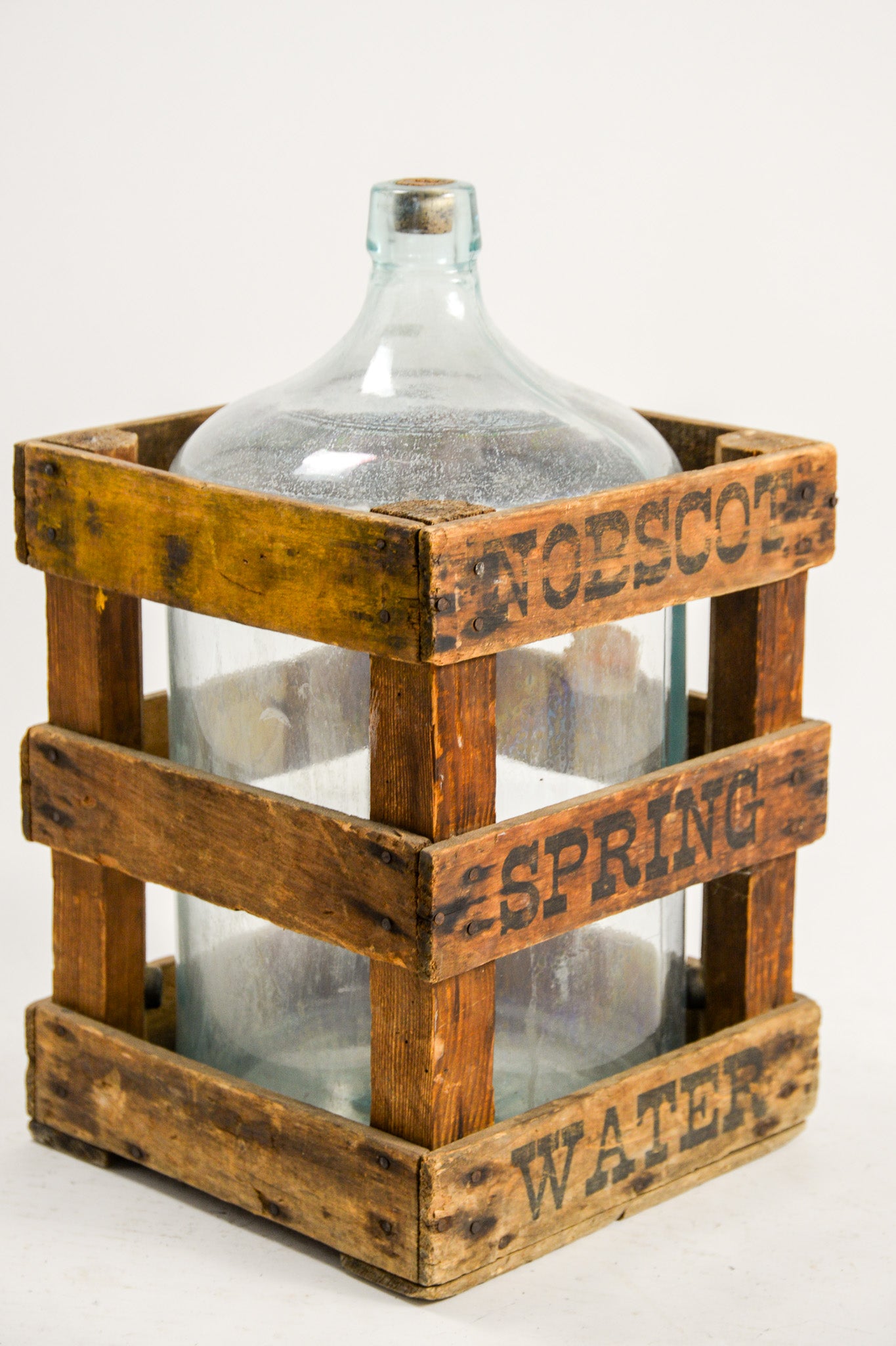 Vintage Bottle with Wooden Crate / 木箱付きビン