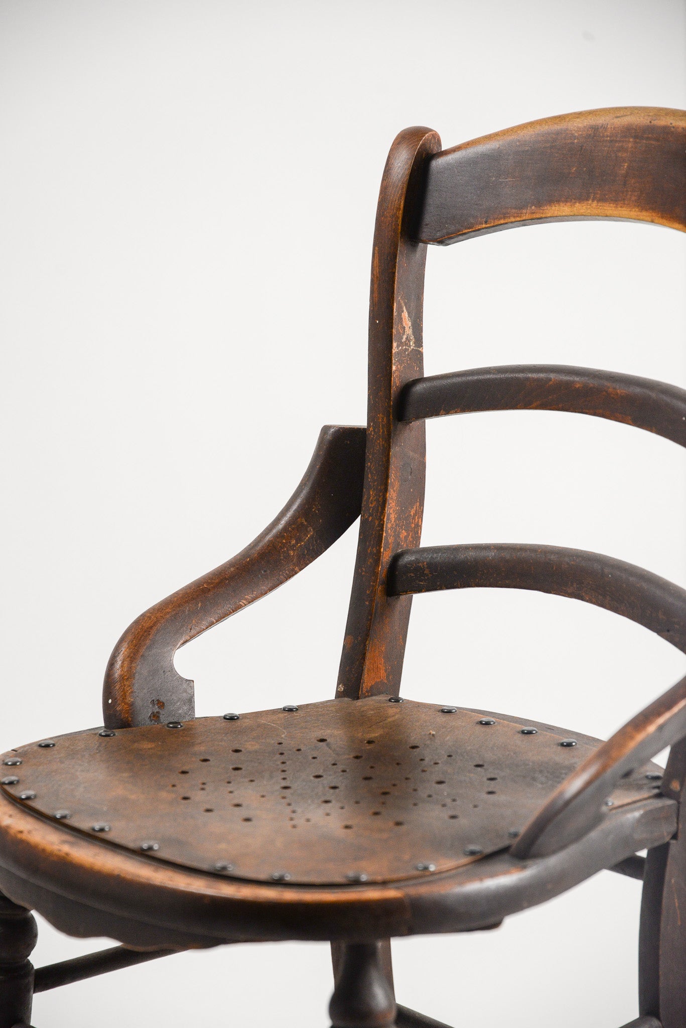 Antique Spindle Back Bentwood Side Chair / アンティーク スピンドルバック ベントウッドチェア