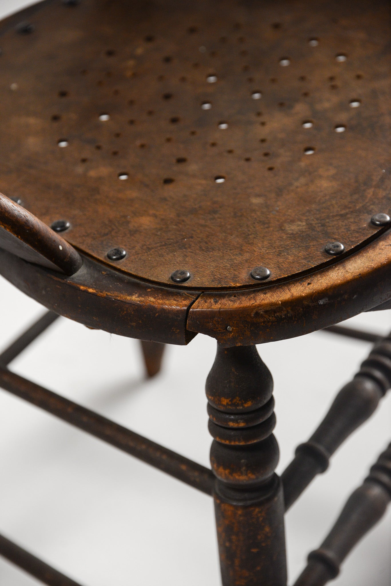 Antique Spindle Back Bentwood Side Chair / アンティーク スピンドルバック ベントウッドチェア