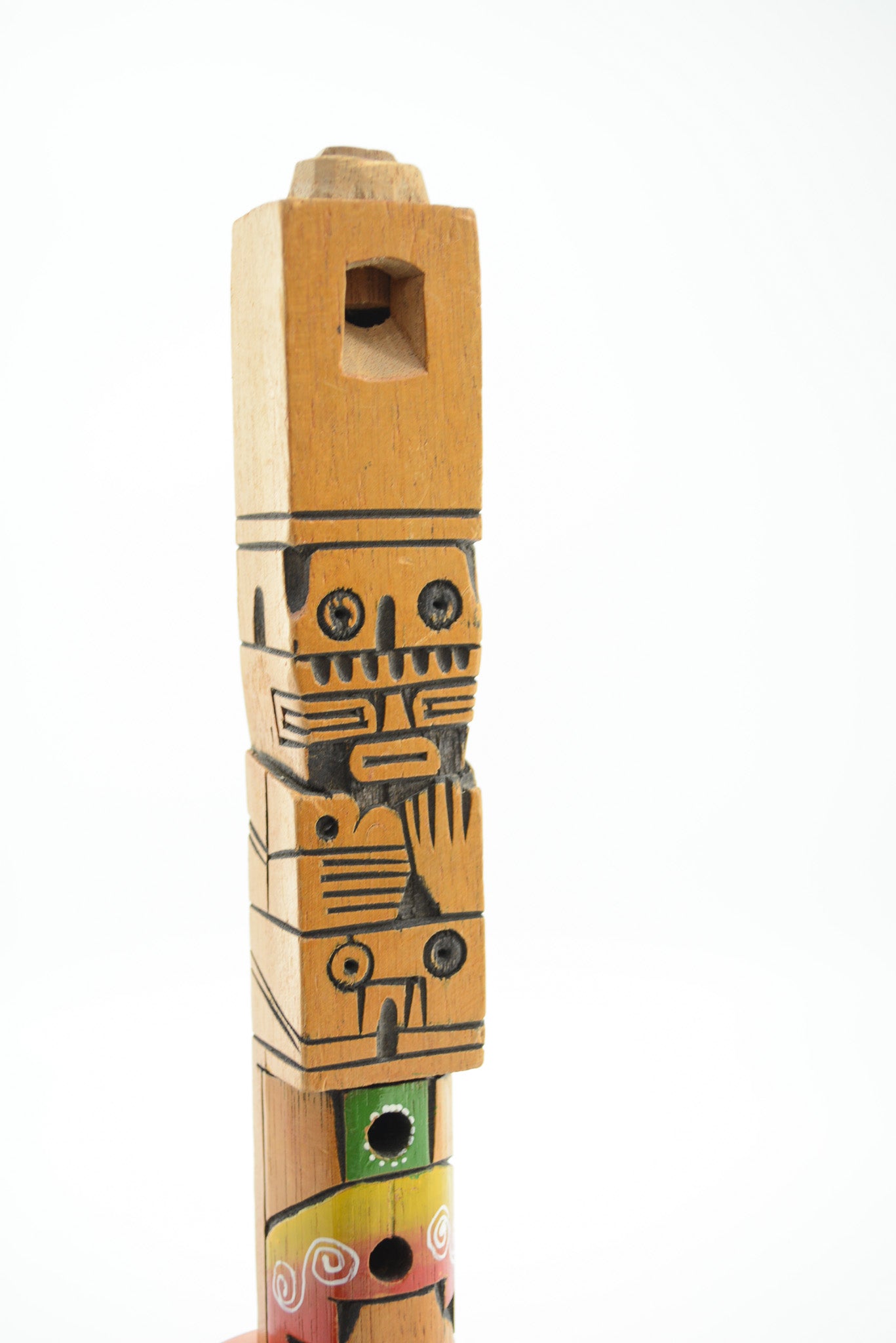 Peruvian Carved Wood Flute / ペルー製 木彫り フルート