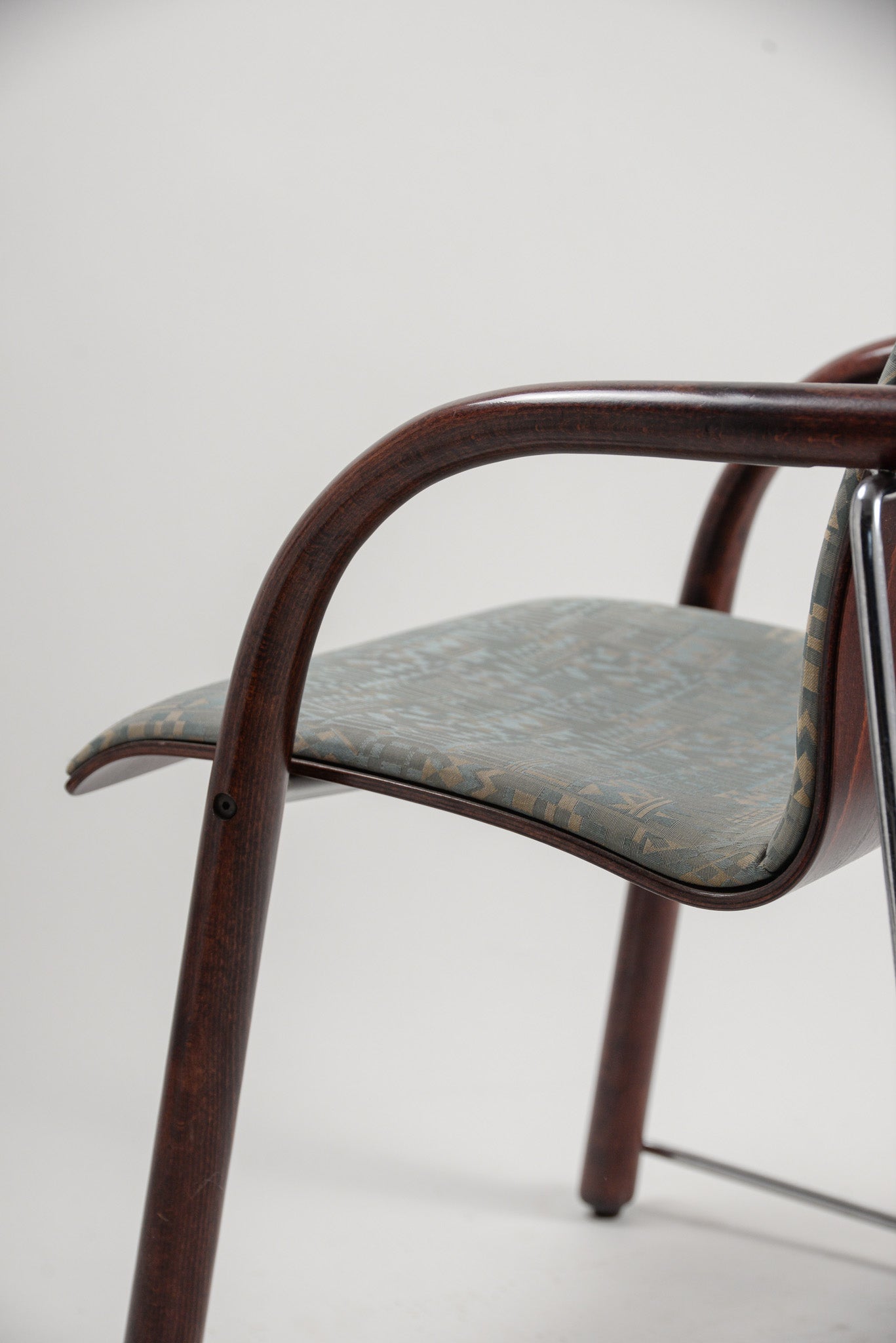 Thonet Model S320 Chair / トーネット S320 チェア – STORE IN