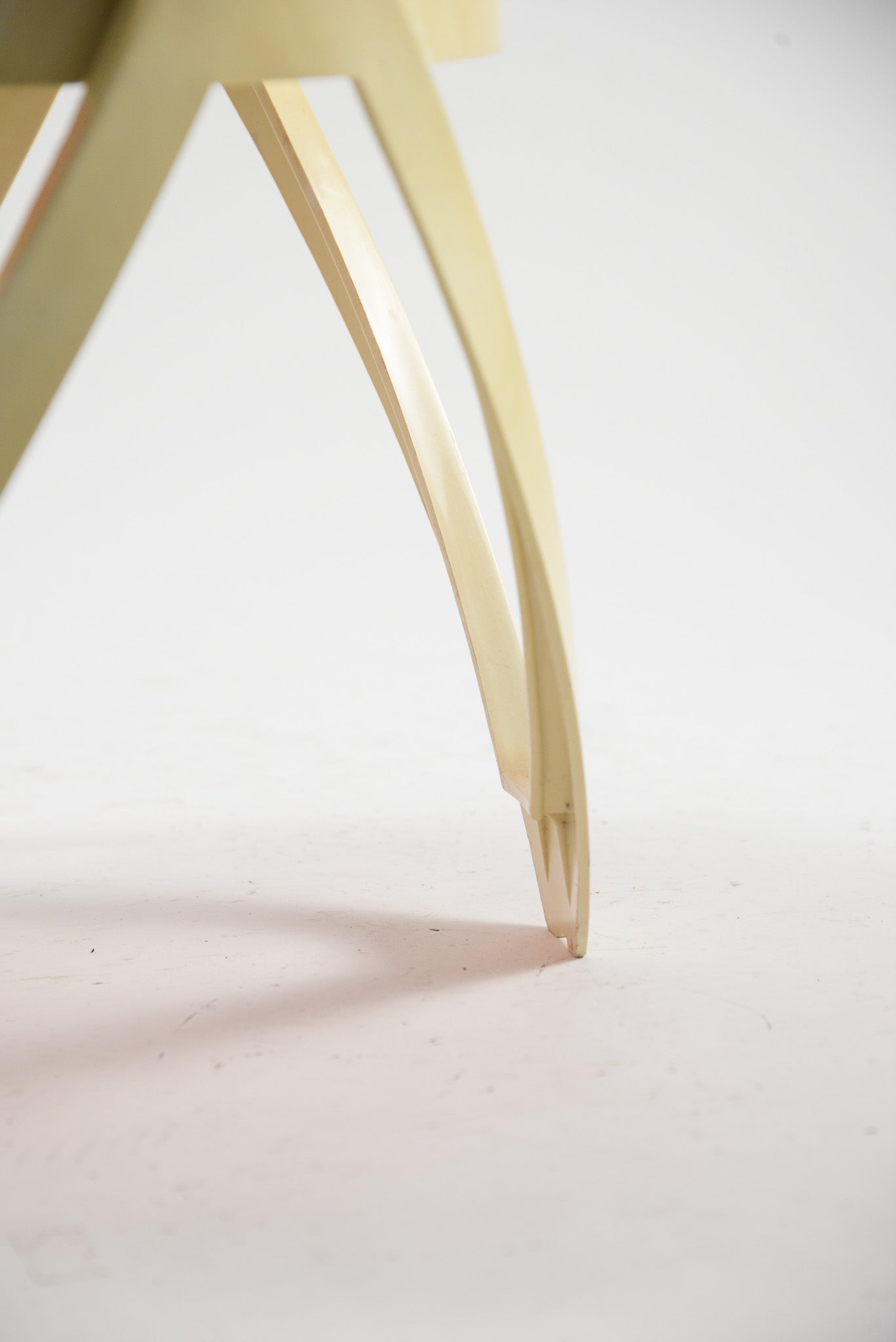 Acrylic Top Low Table (Red) / アクリルトップ ローテーブル（レッド）