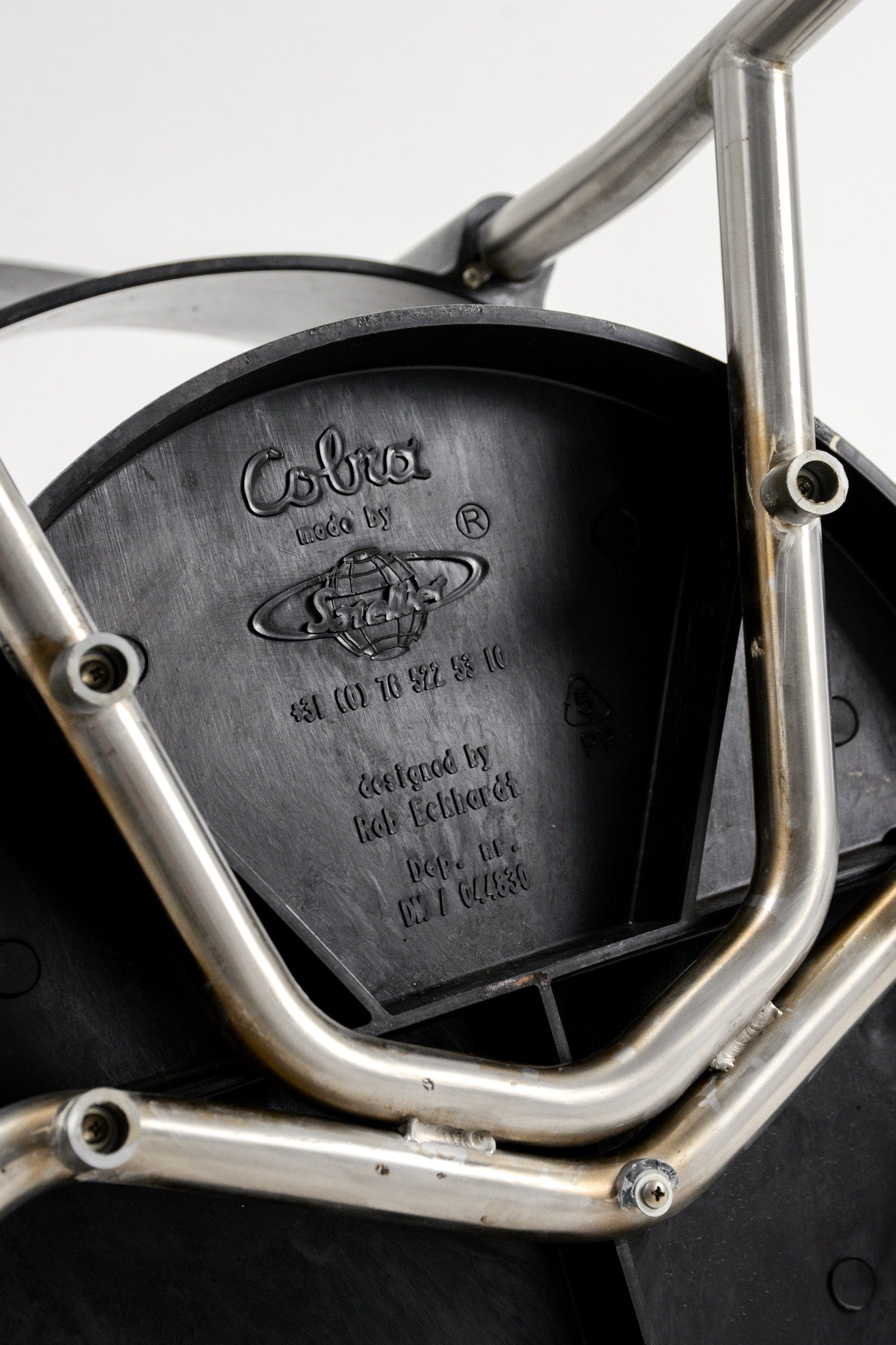 Cobra Armchair by Rob Eckhardt / コブラ アームチェア（ロブ・エックハルト）