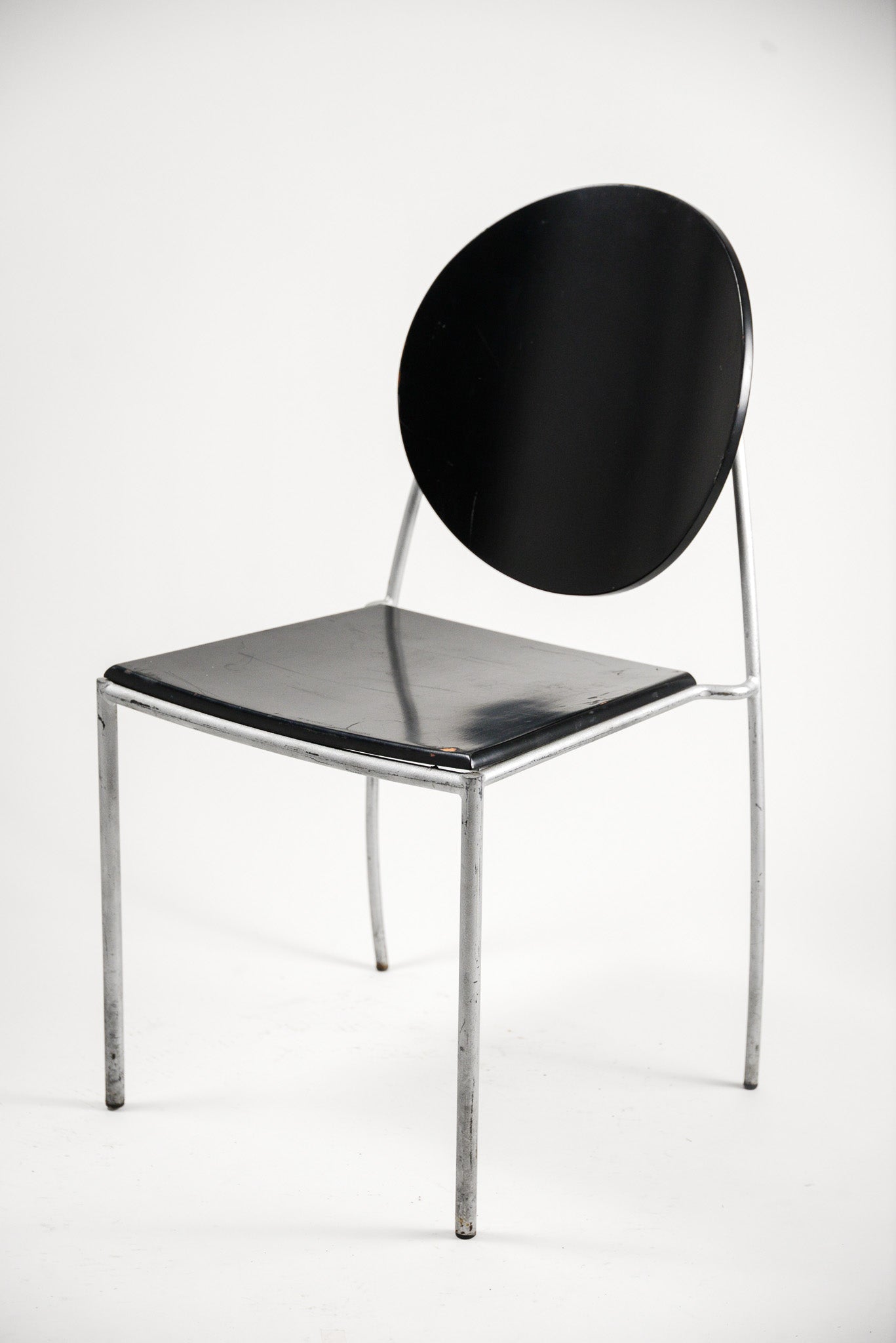 "Vik-Ter 1 Dining Chair" by Dakota Jackson / "ヴィクター 1" ダイニングチェア