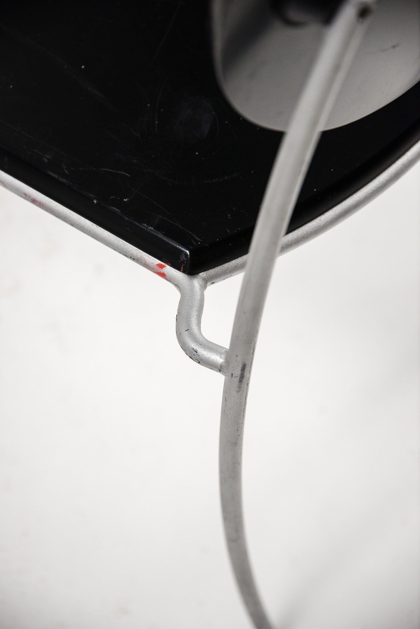 "Vik-Ter 1 Dining Chair" by Dakota Jackson / "ヴィクター 1" ダイニングチェア