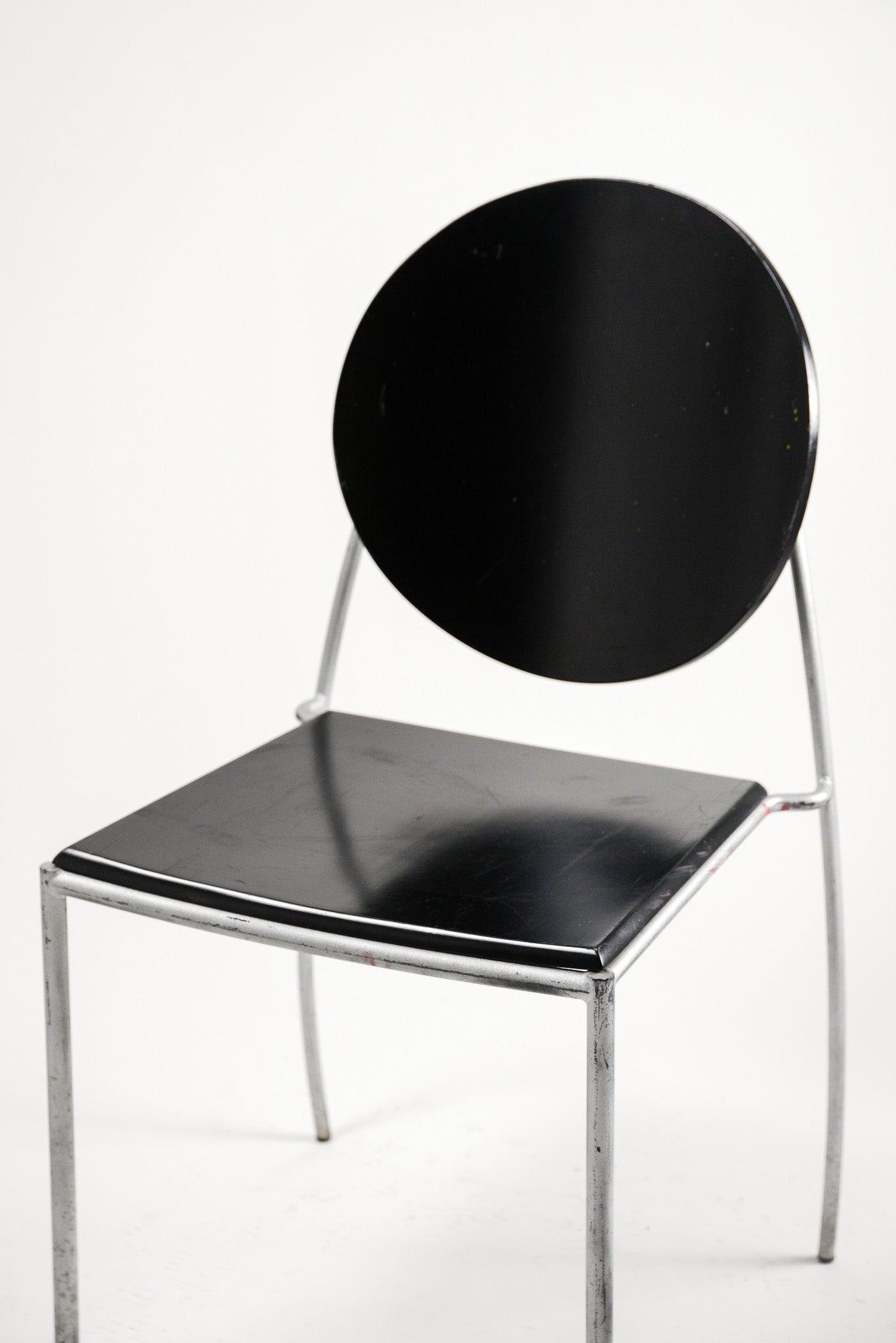 "Vik-Ter 1 Dining Chair" by Dakota Jackson / "ヴィクター 1" ダイニングチェア