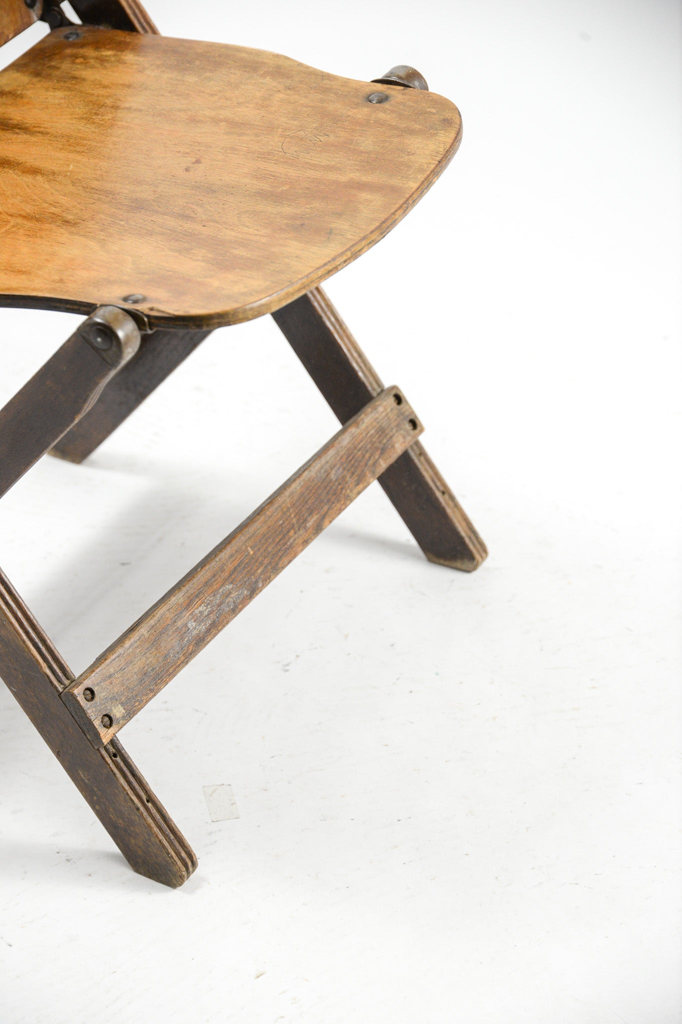Flip Back Chair / フリップバックチェア