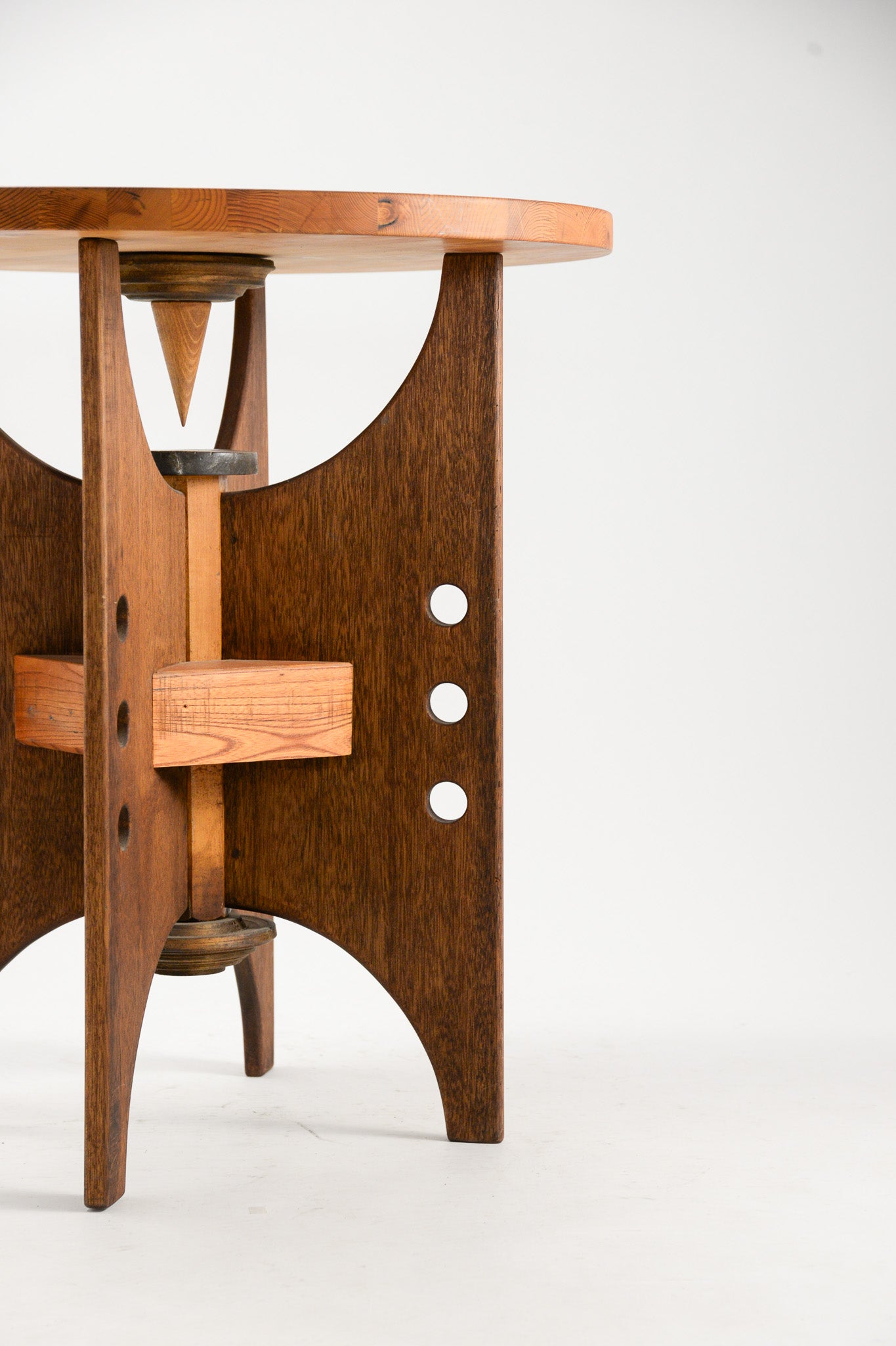 Original Round Table / オリジナル円卓