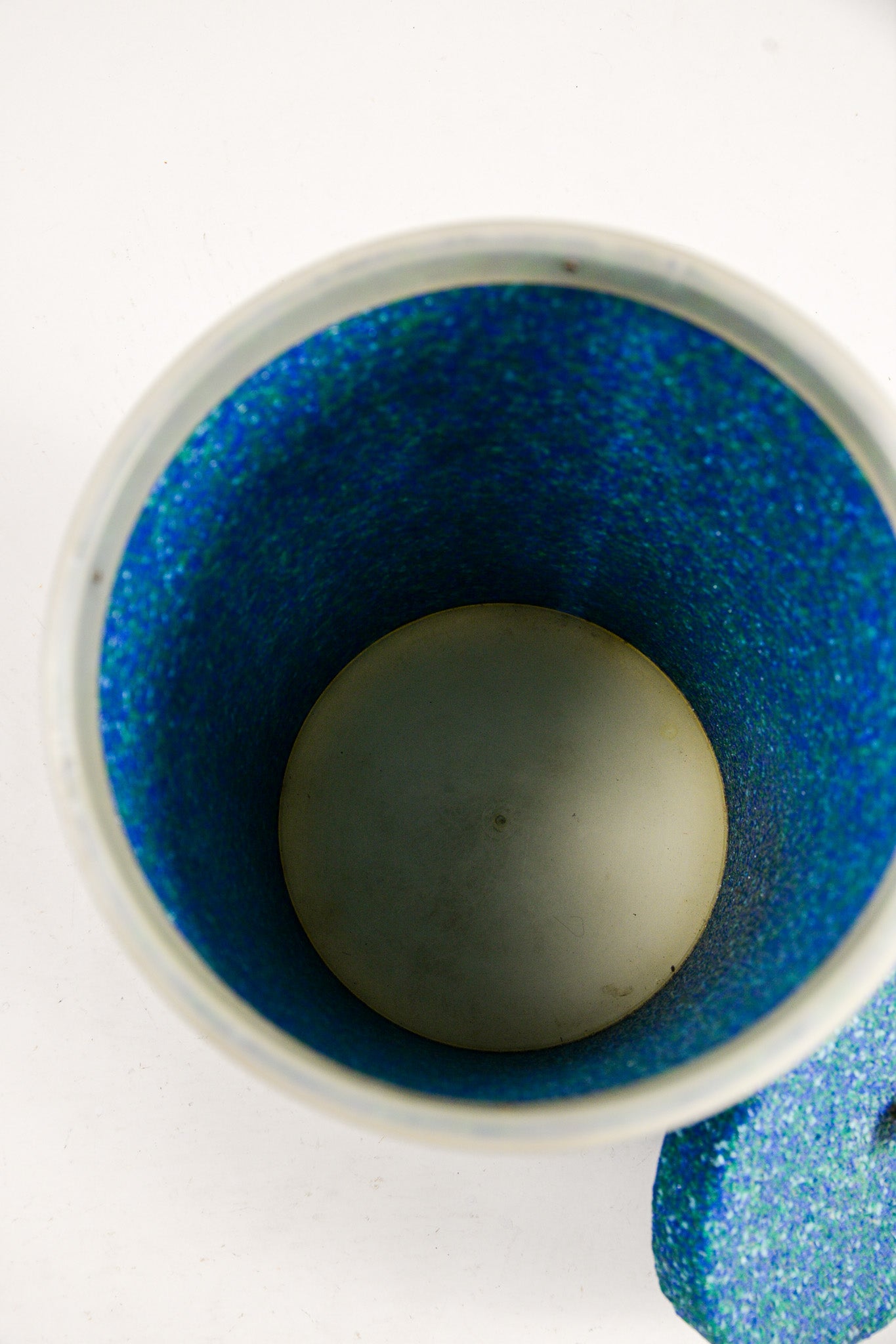 Blue Cylindrical Lidded Box / ブルー円筒フタ付きBOX