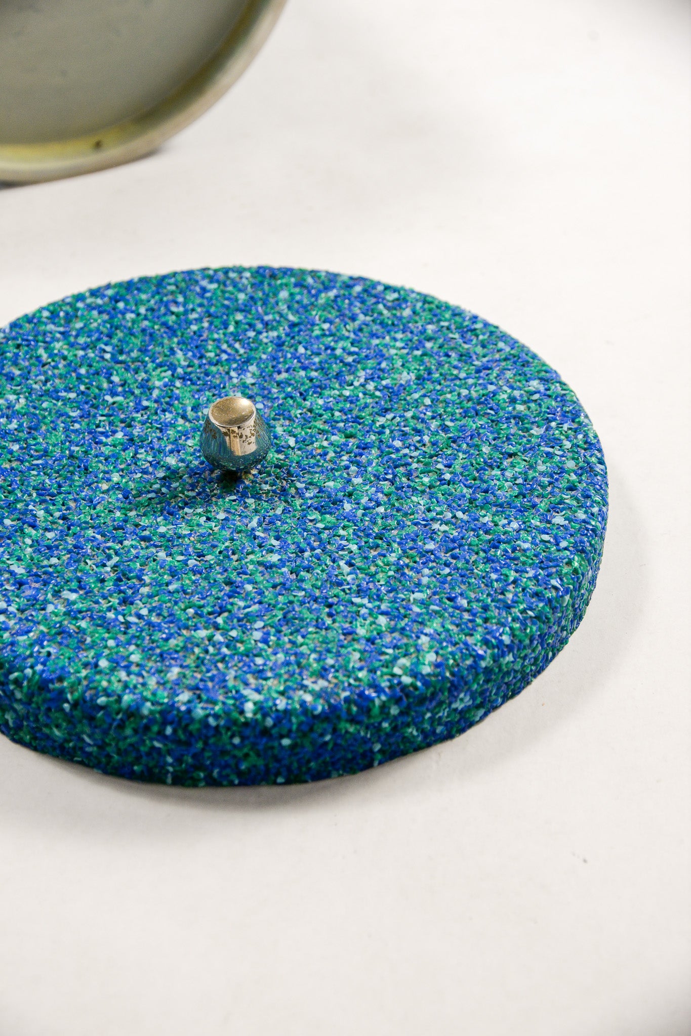 Blue Cylindrical Lidded Box / ブルー円筒フタ付きBOX