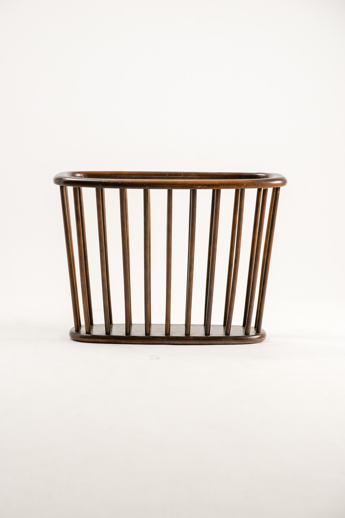 Wooden Oval Magazine Rack / 木製オーバルマガジンラック