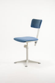 Blue Fabric Swivel Chair / 青ファブリック回転チェア