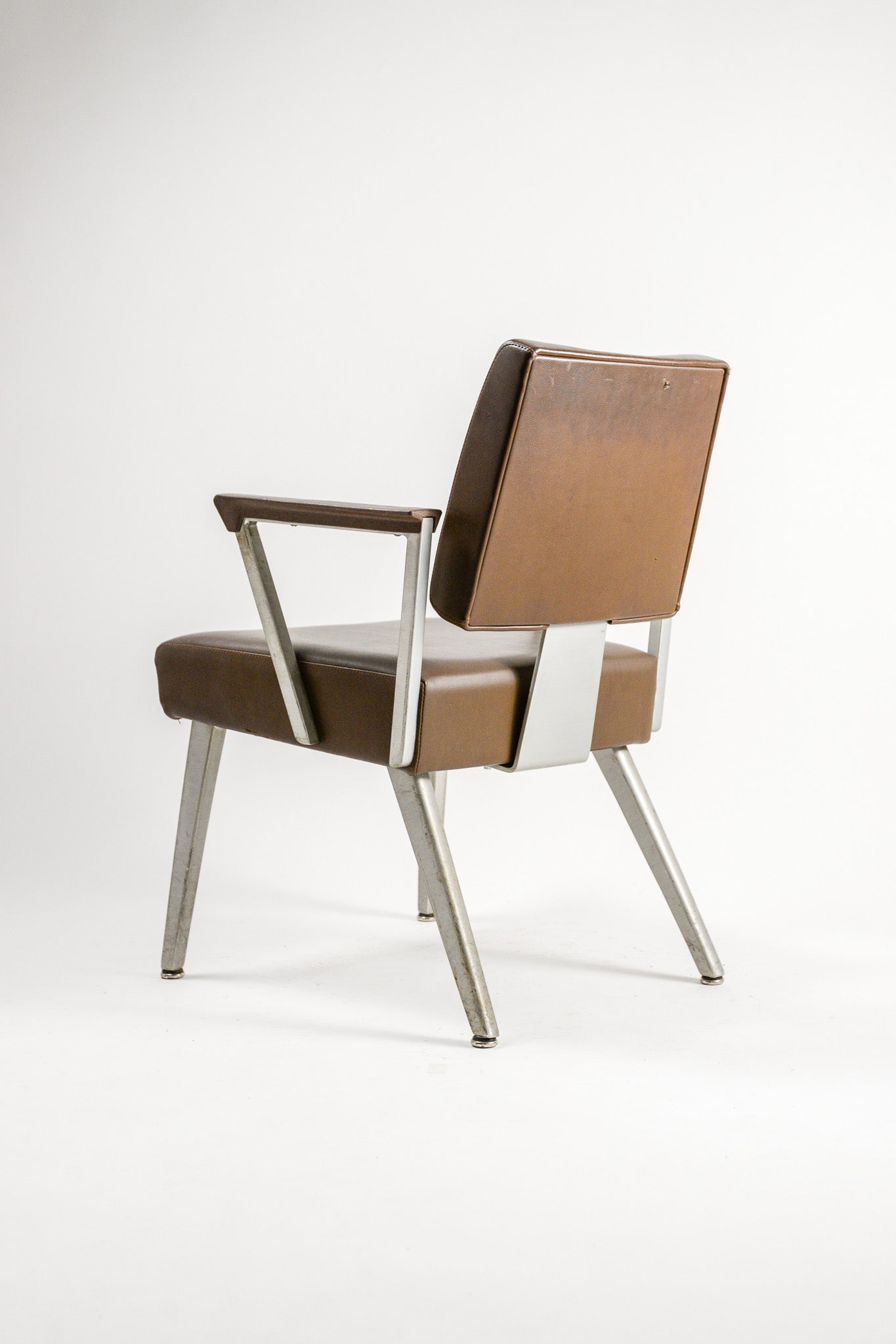 Aluminum Armchair / アルミ アームチェア