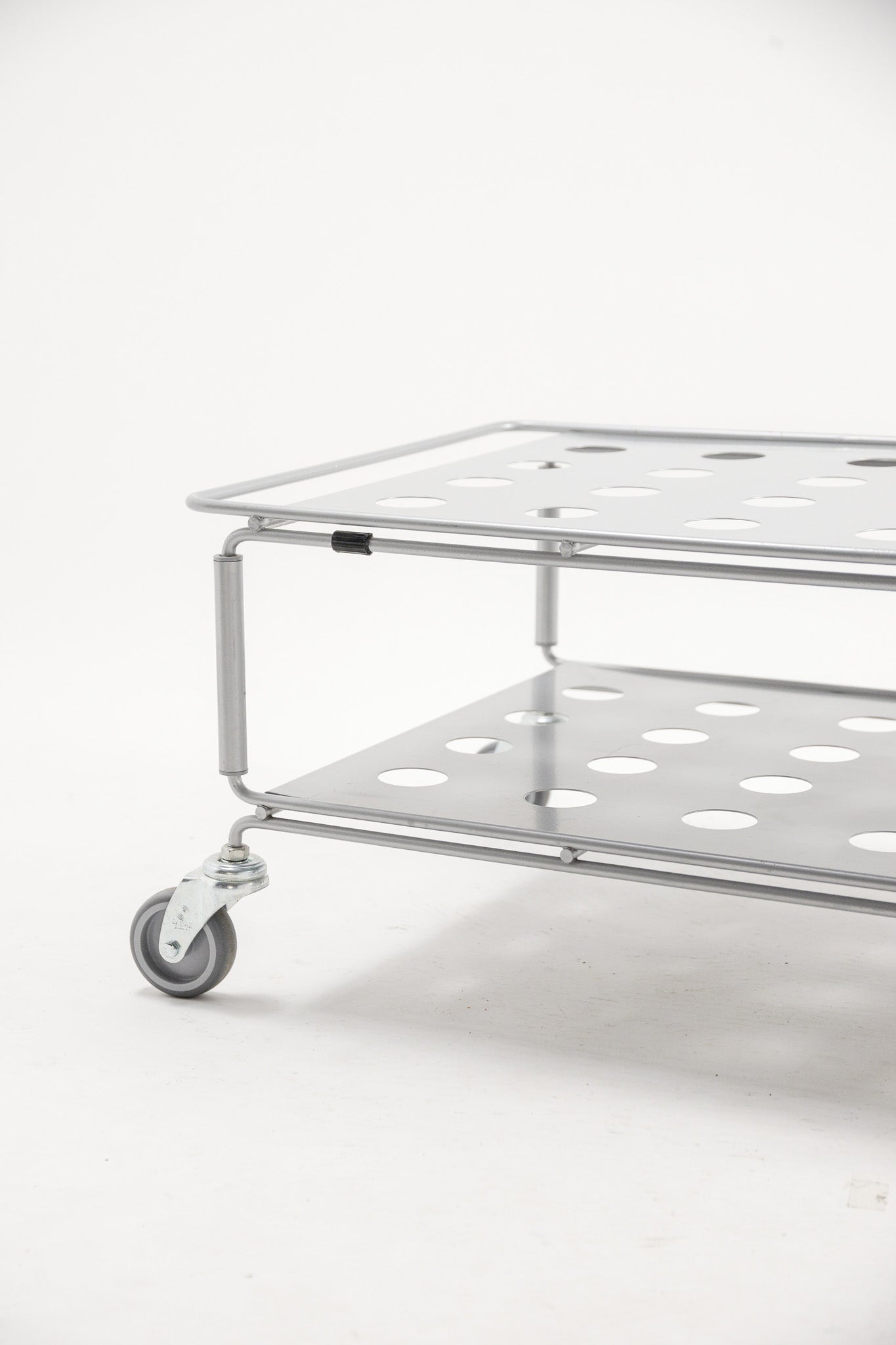 Metal Cart with Casters (IKEA) / キャスター付メタル棚（IKEA）