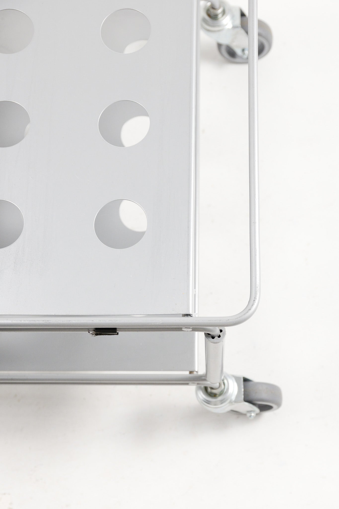 Metal Cart with Casters (IKEA) / キャスター付メタル棚（IKEA）