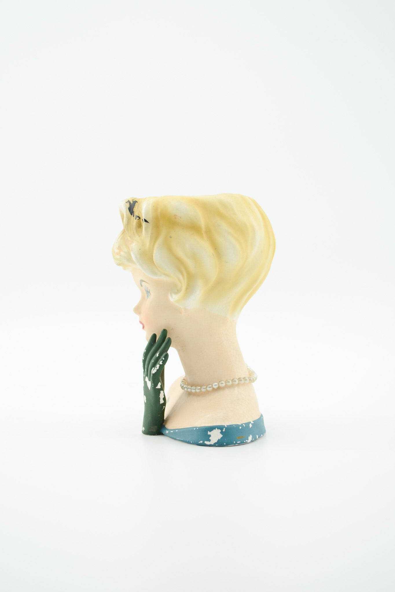 Ceramic Woman Figurine with Glove / 女性 陶器のオブジェ（グローブ付き）