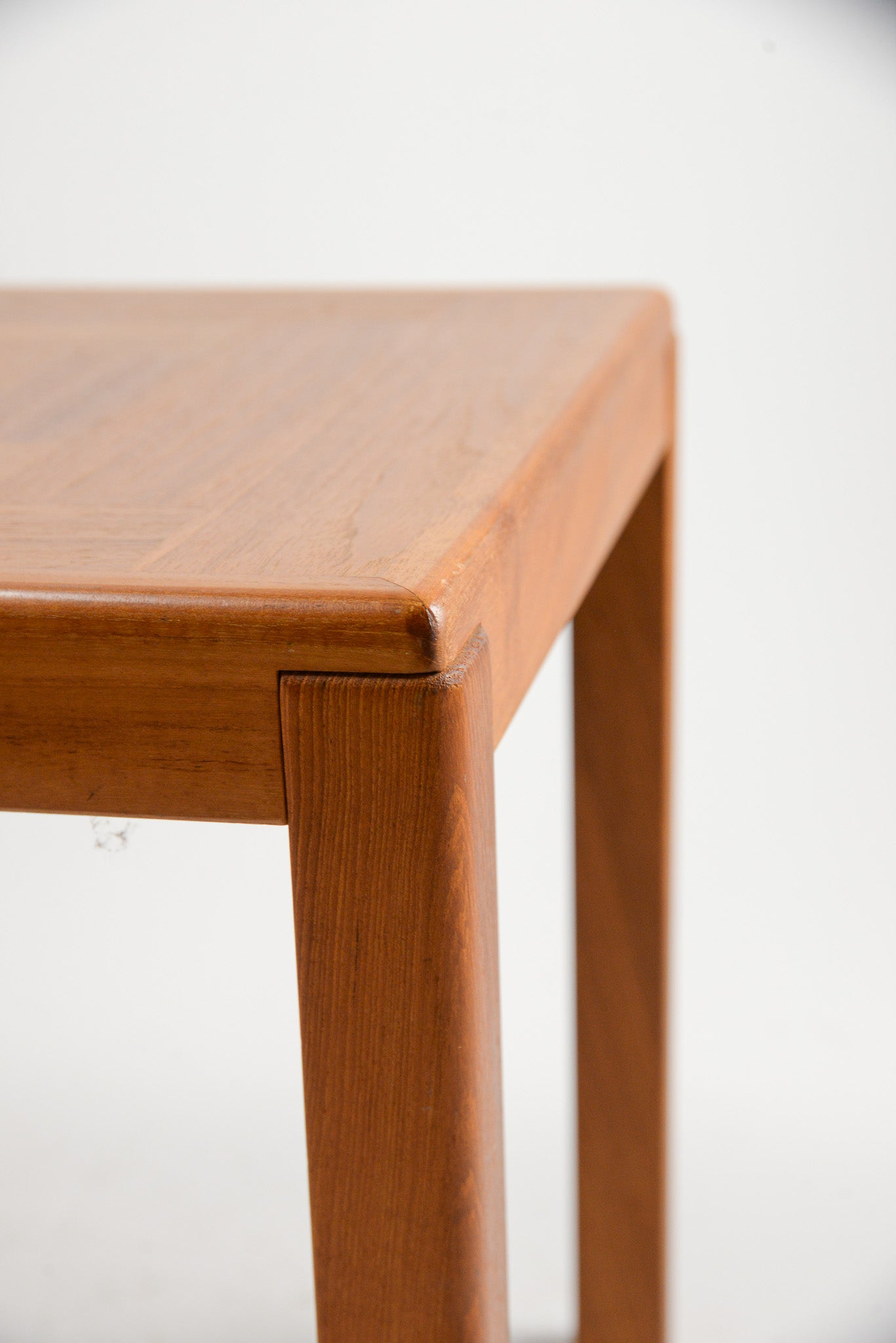 Danish Teak Coffee Table / デンマーク製 チーク コーヒーテーブル