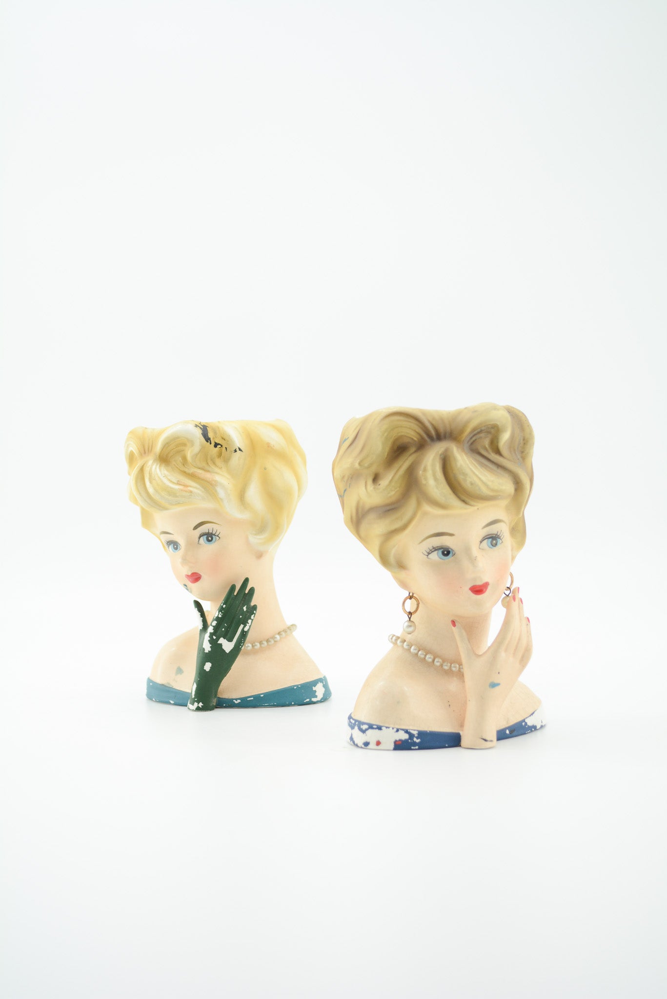 Ceramic Figurine "Woman" / 陶器の女性オブジェ
