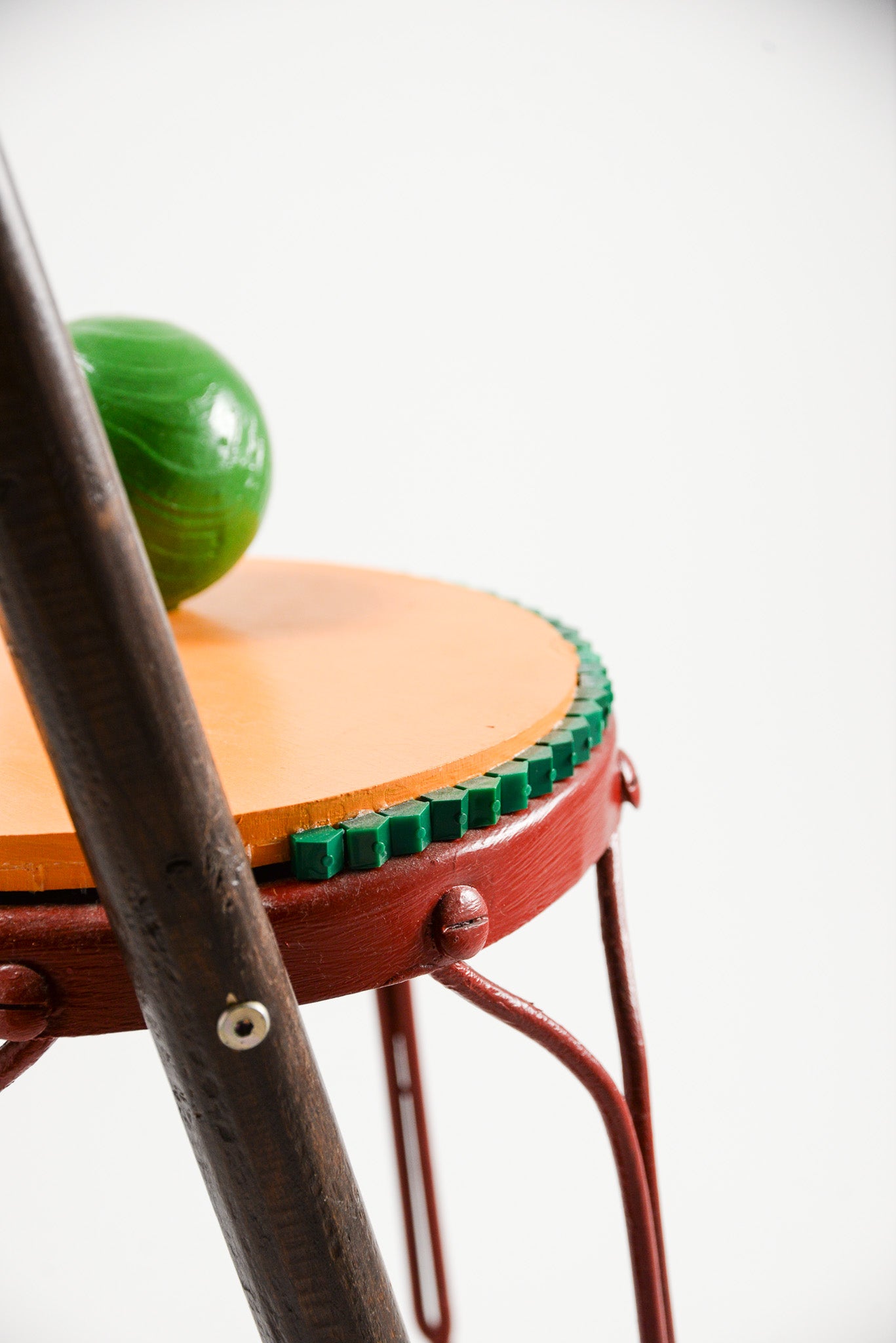 reen Peas and Fork Stool Object / グリーンピースとフォークのスツールオブジェ