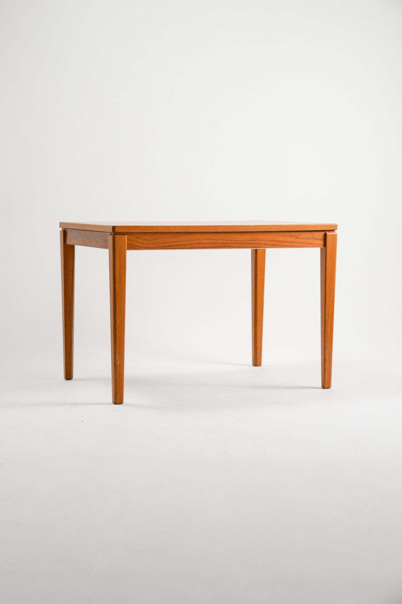 Swedish Vintage Teak Coffee Table / スウェーデン製 ヴィンテージ チーク コーヒーテーブ