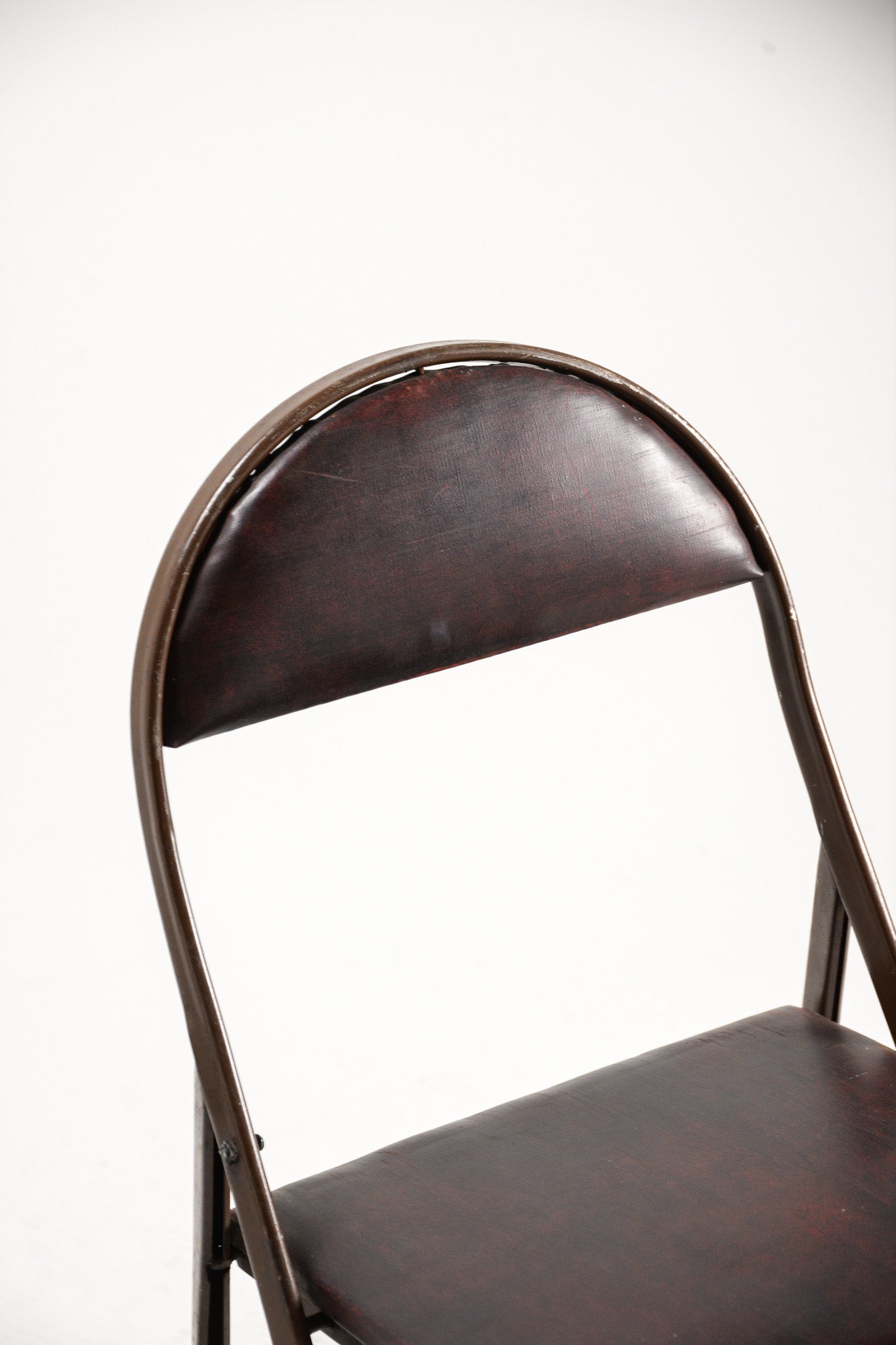 Metal Frame Folding Chair / メタルフレーム折りたたみ椅子
