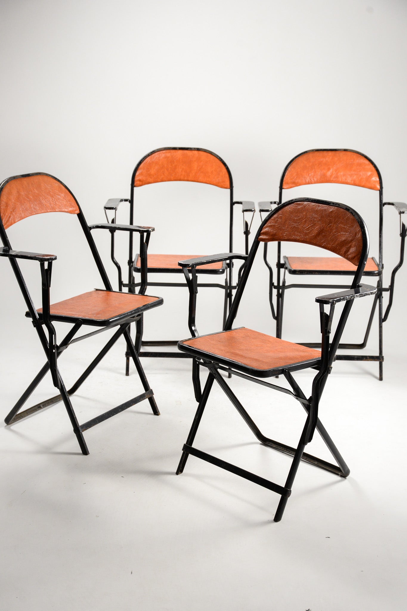 Metal Frame Folding Chair / メタルフレーム折りたたみチェア