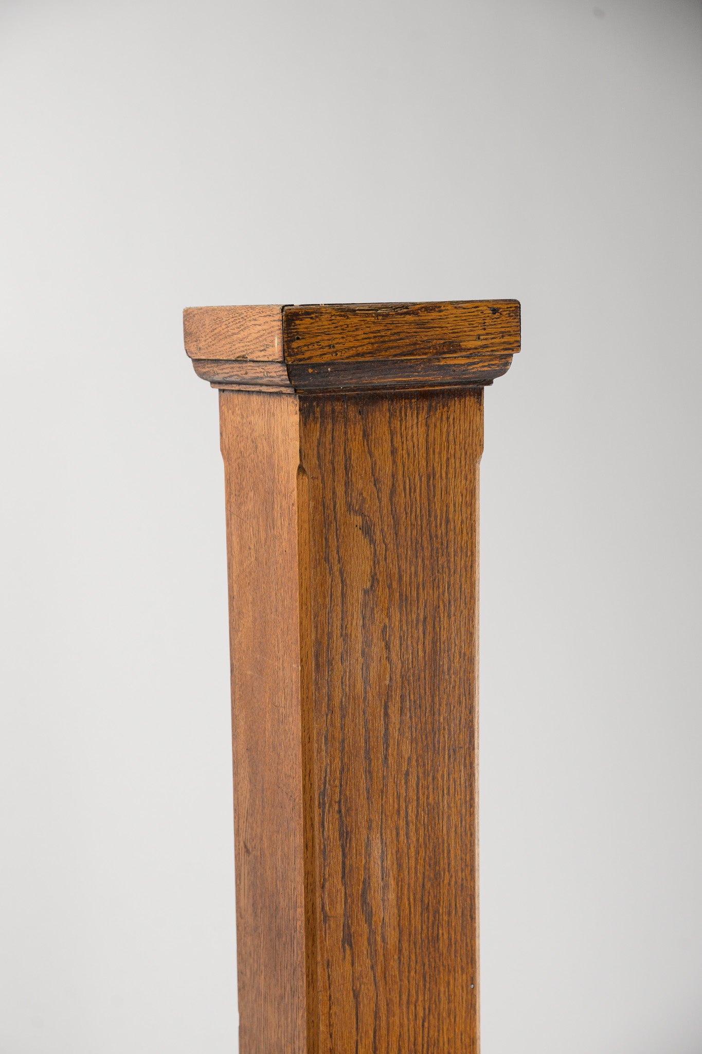 Wooden Pillar / 木製柱