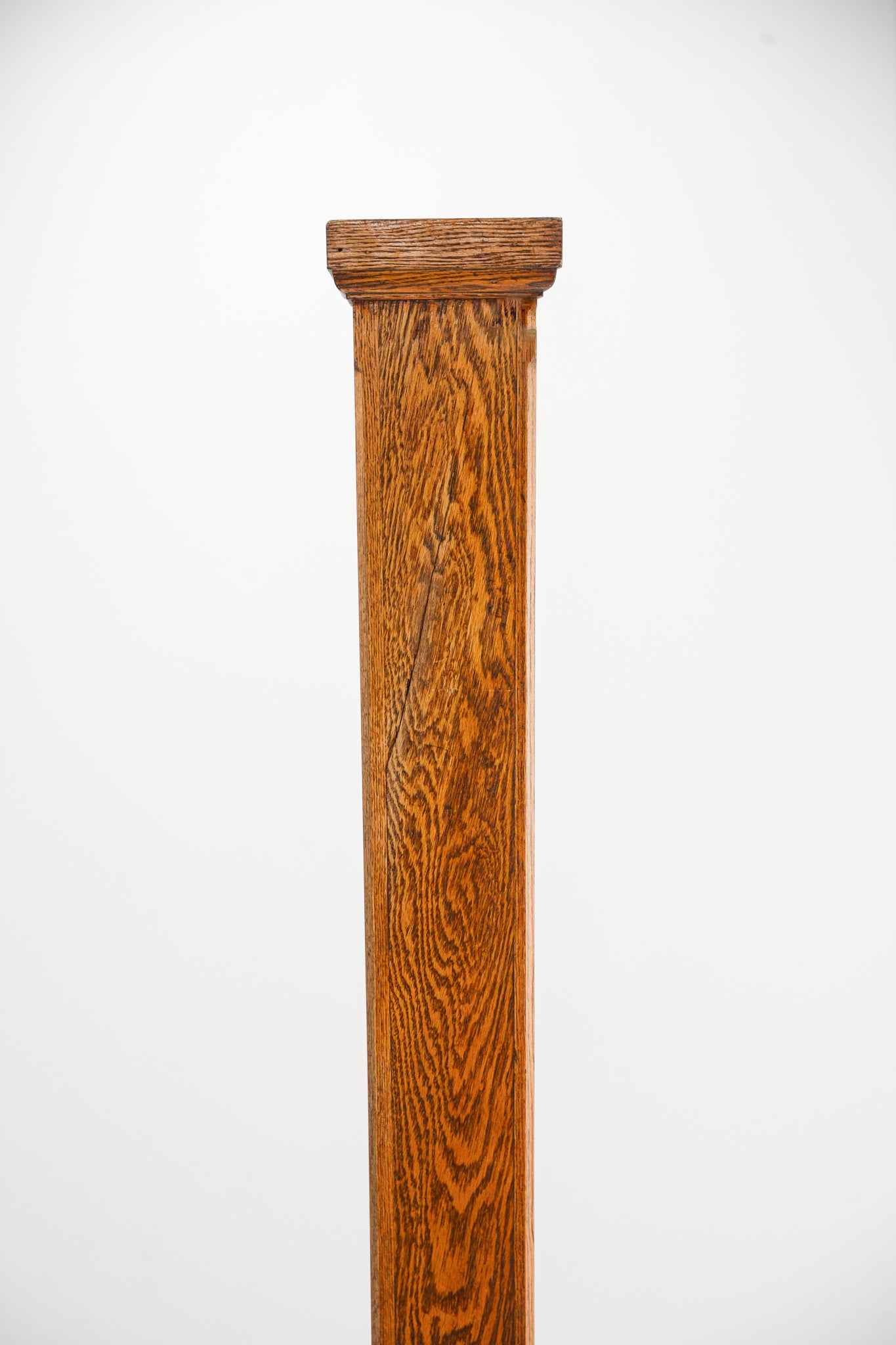 Wooden Pillar / 木製柱